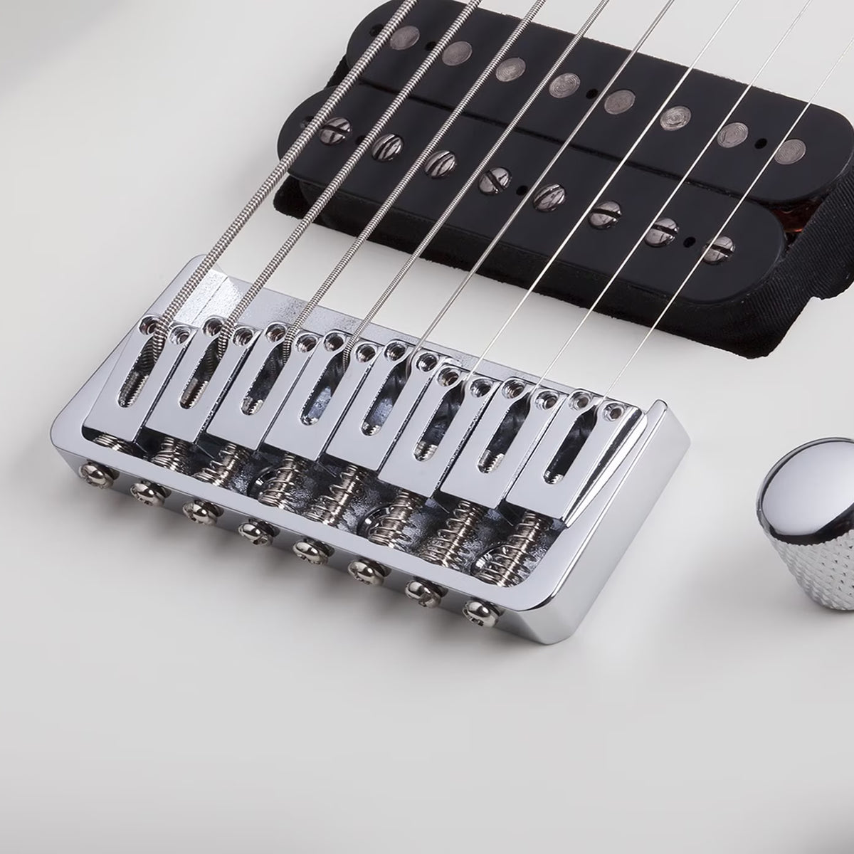 Schecter C-8 Deluxe - Satin White