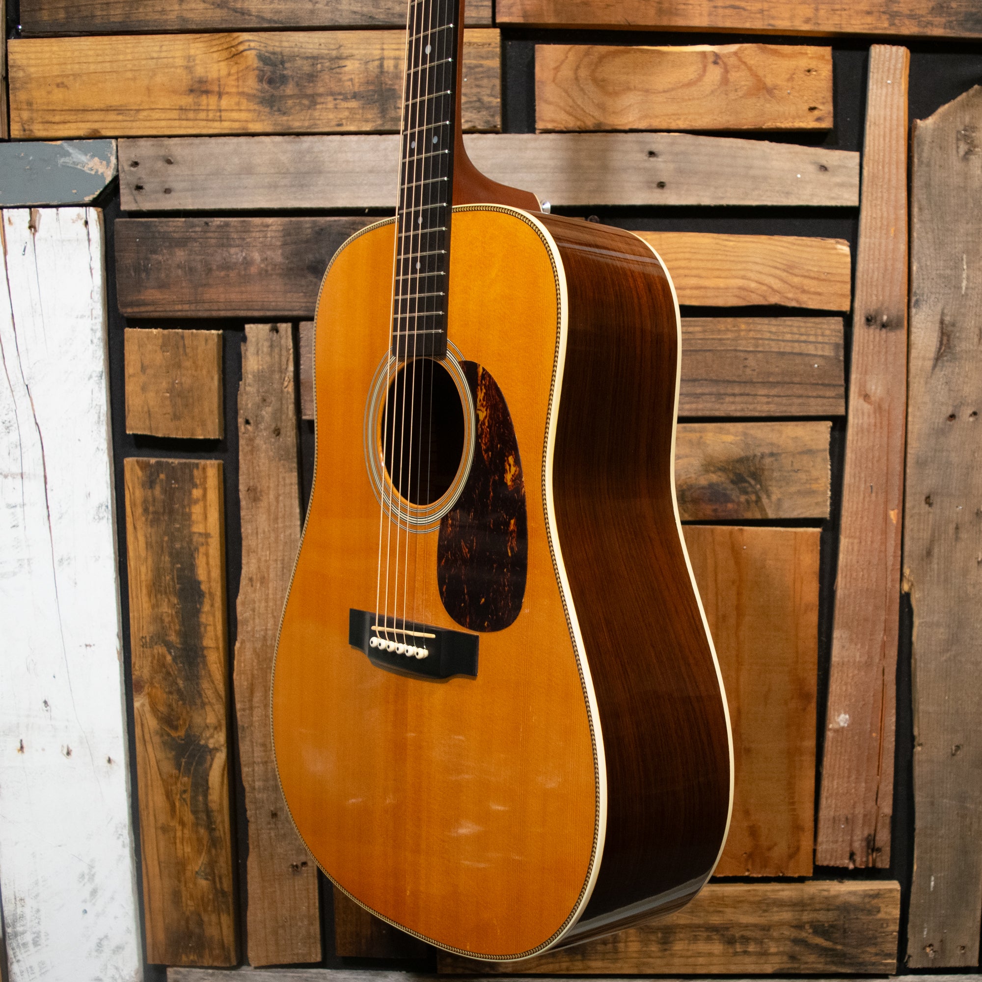 Martin HD-28, 2002