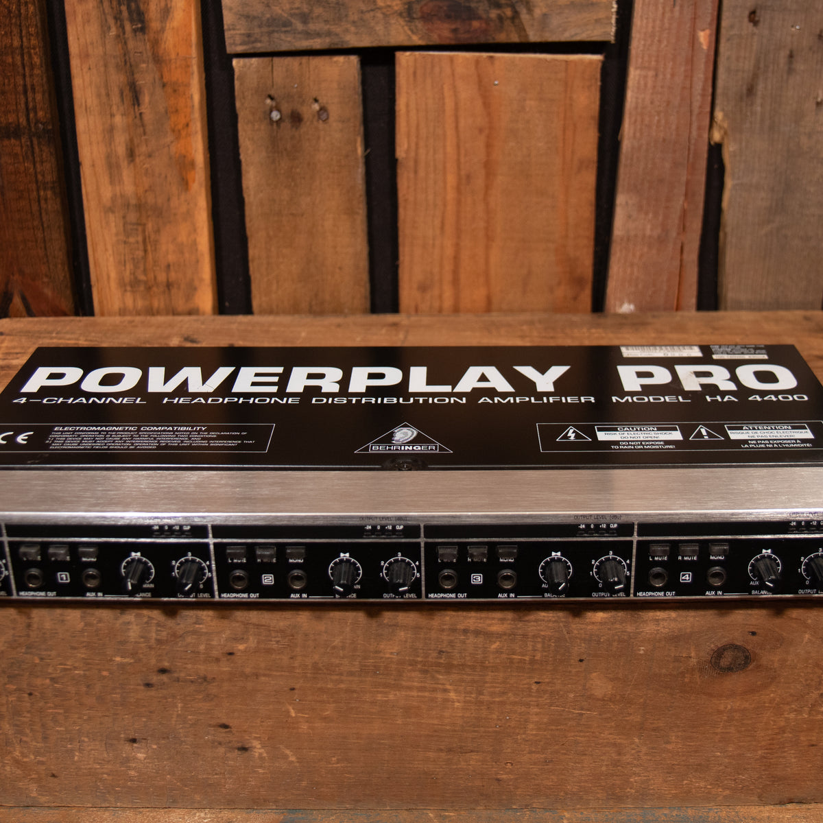 Behringer Powerplay PRO-4 HA4400 Headphone Amplifier