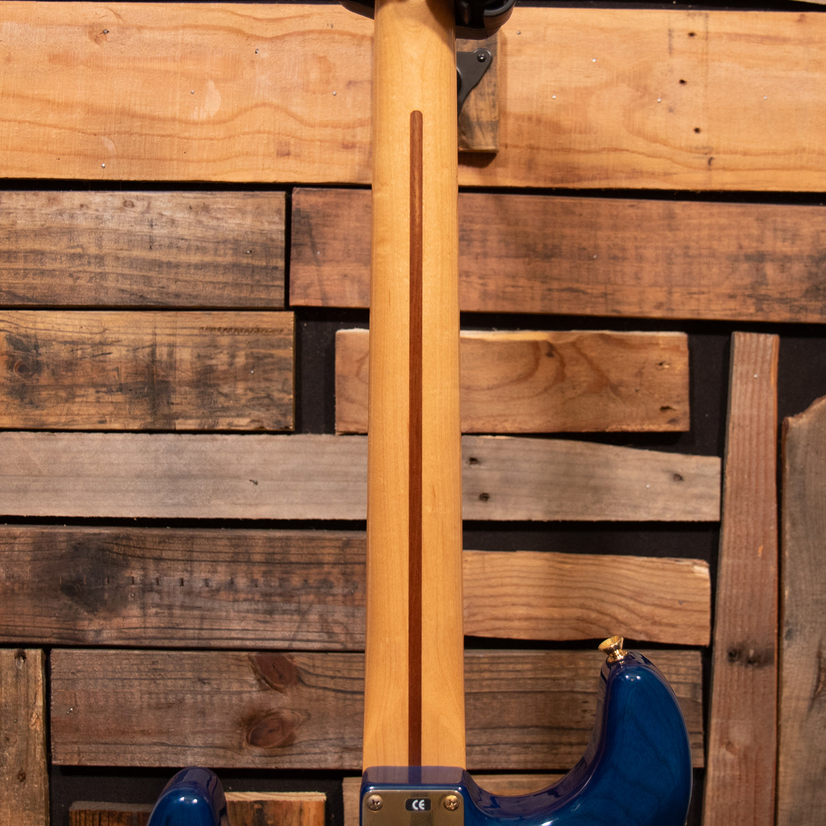 Fender Deluxe Players Stratocaster - Sapphire Blue Transparent