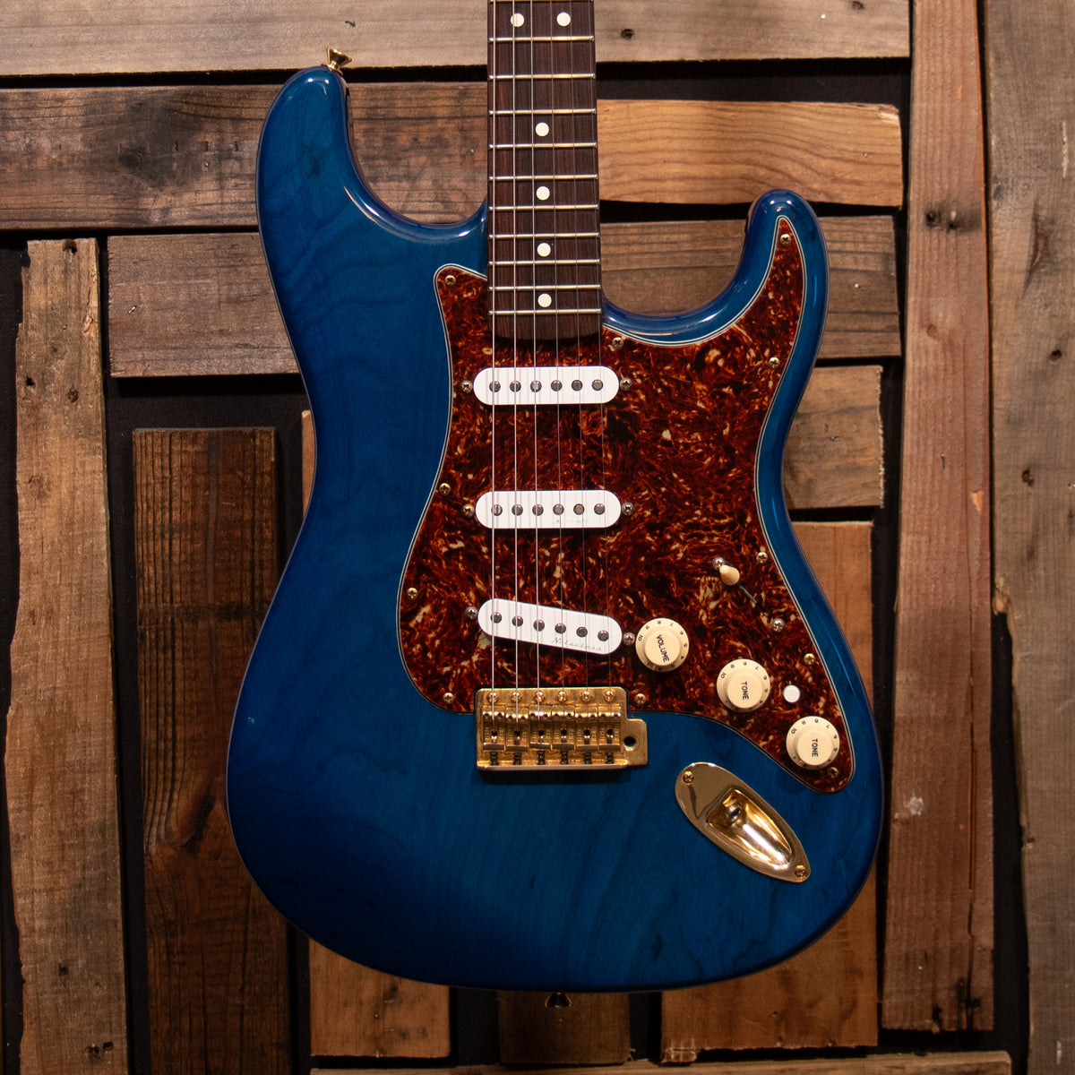 Fender Deluxe Players Stratocaster - Sapphire Blue Transparent