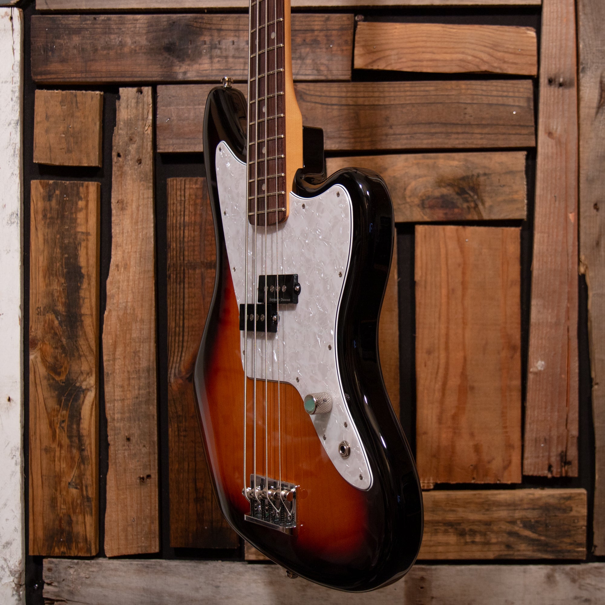 Fender Limited Edition Mark Hoppus Jaguar Bass