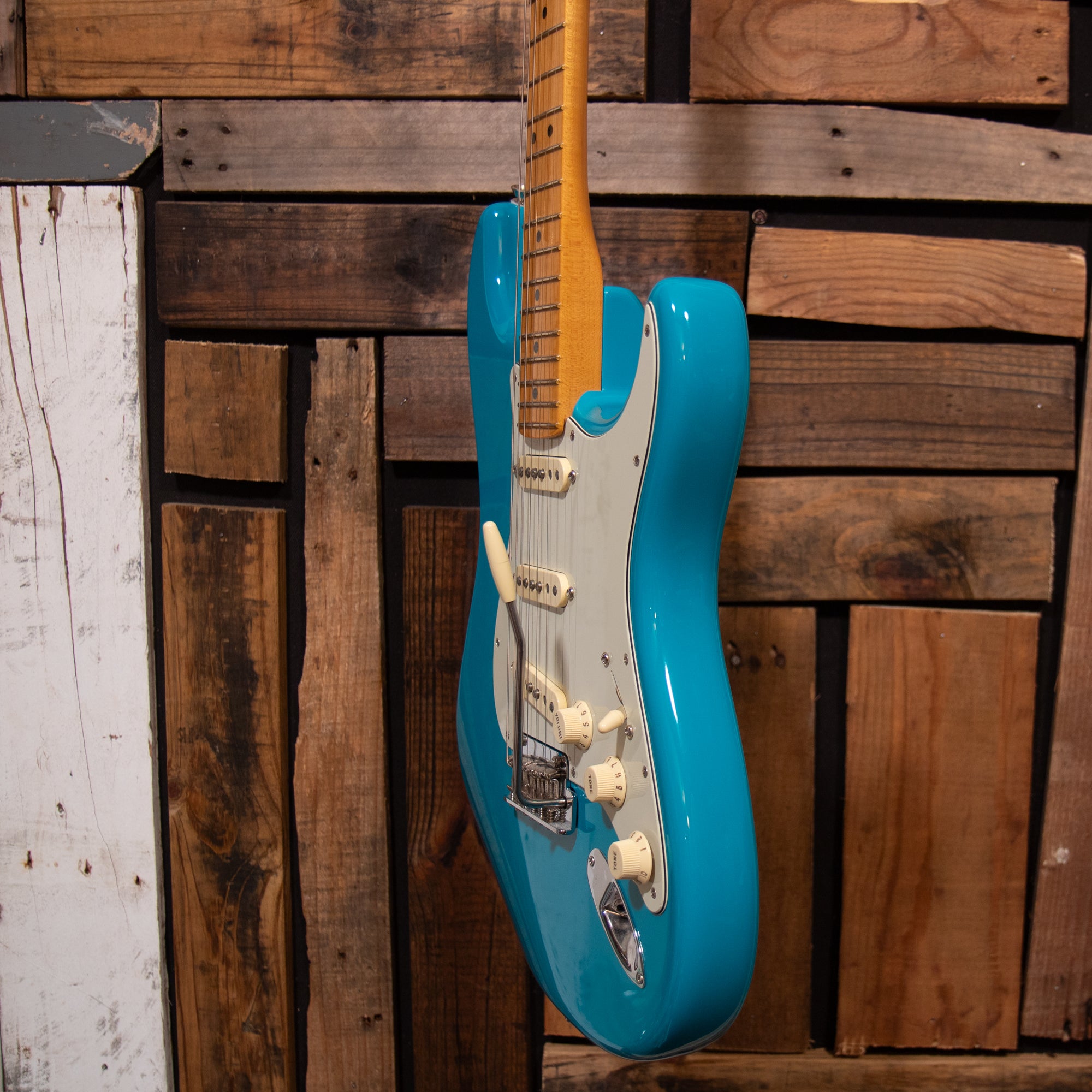 Fender American Professional II Stratocaster - Miami Blue