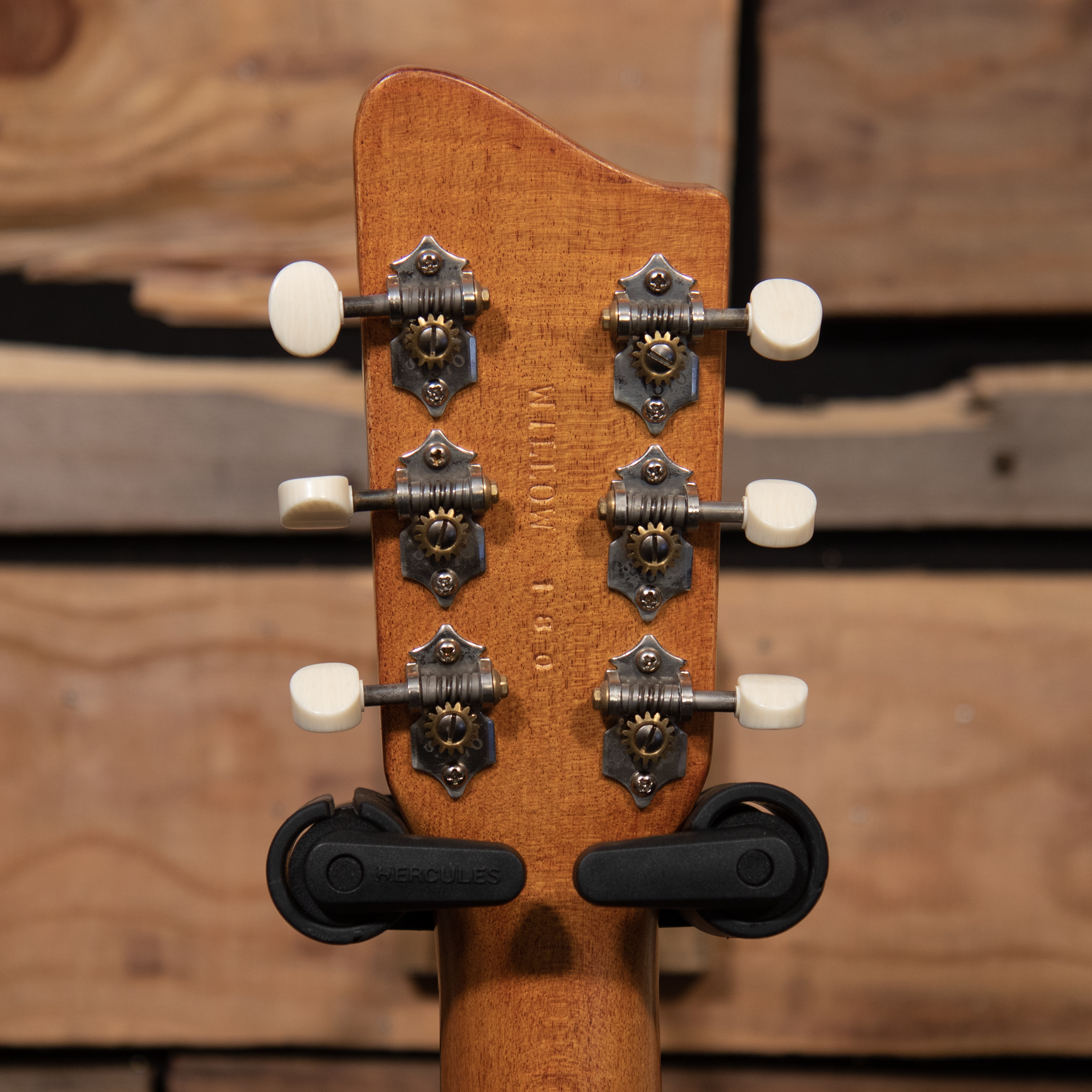 Bunting Willow - Forest Green