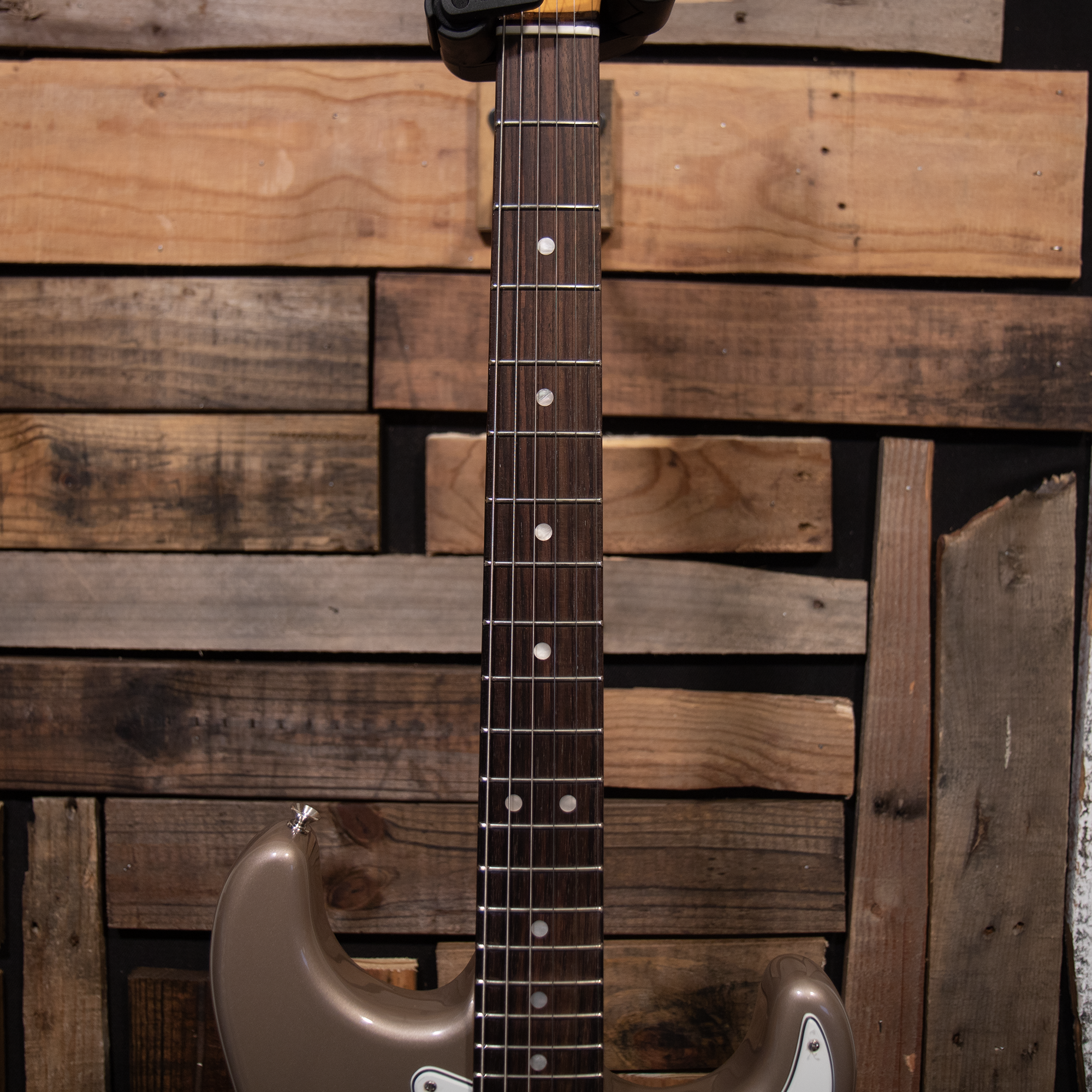 Fender American Vintage II 1965 Stratocaster - Shoreline Gold