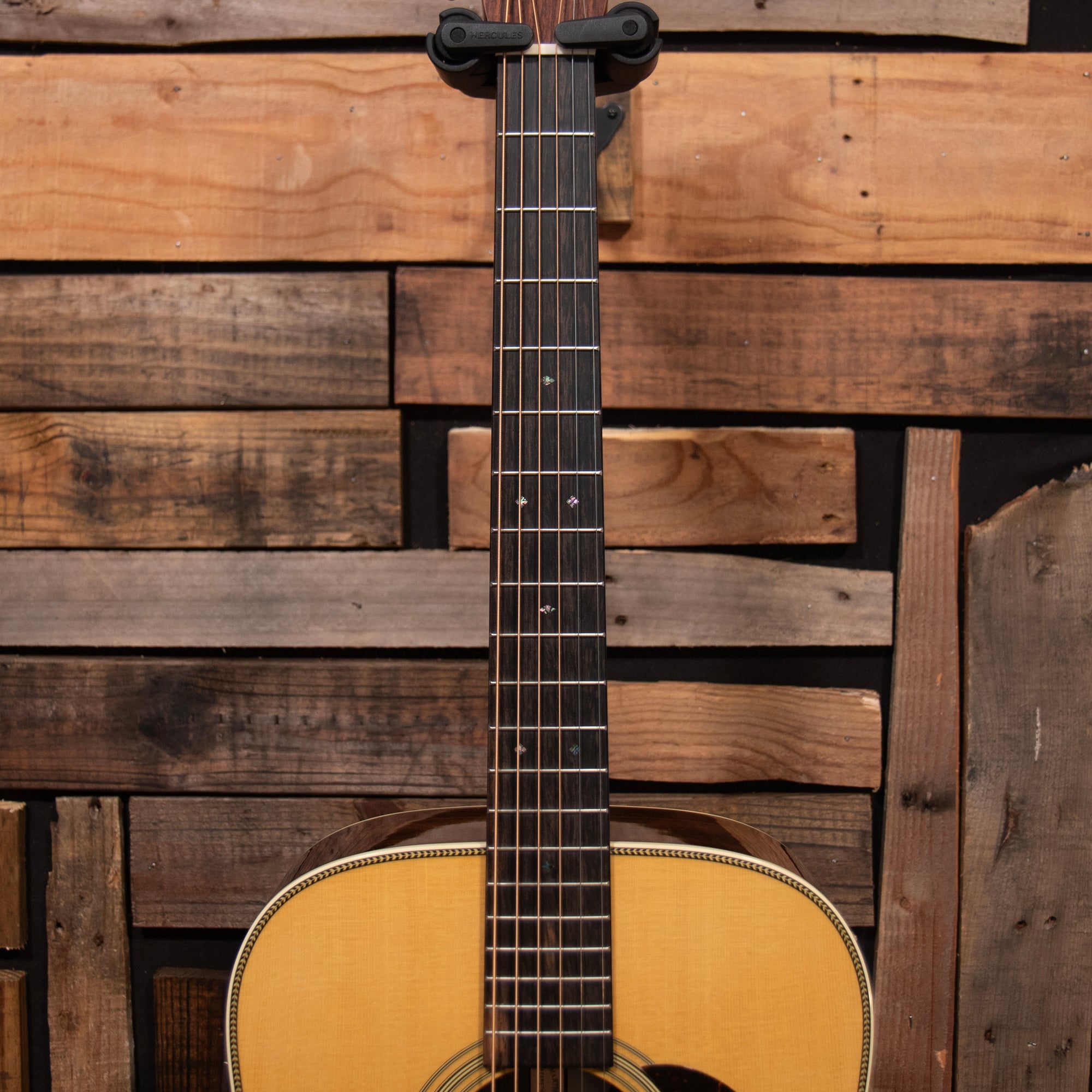 Martin D-28 Billy Strings
