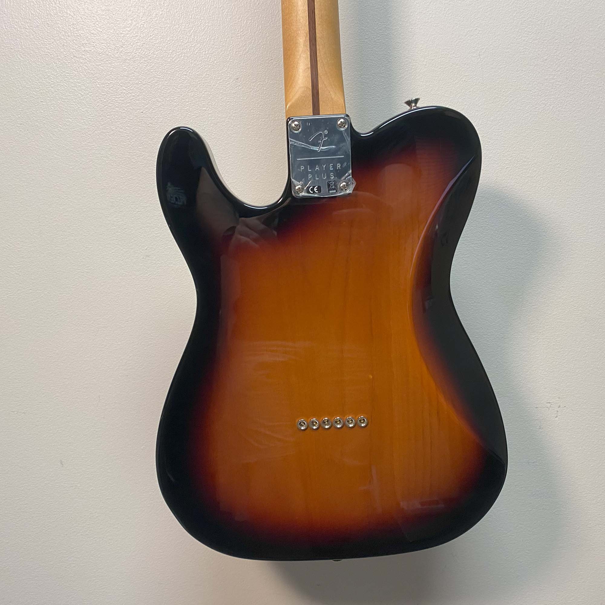 Fender Player Plus Telecaster 3-Tone Sunburst w/DLX Gigbag