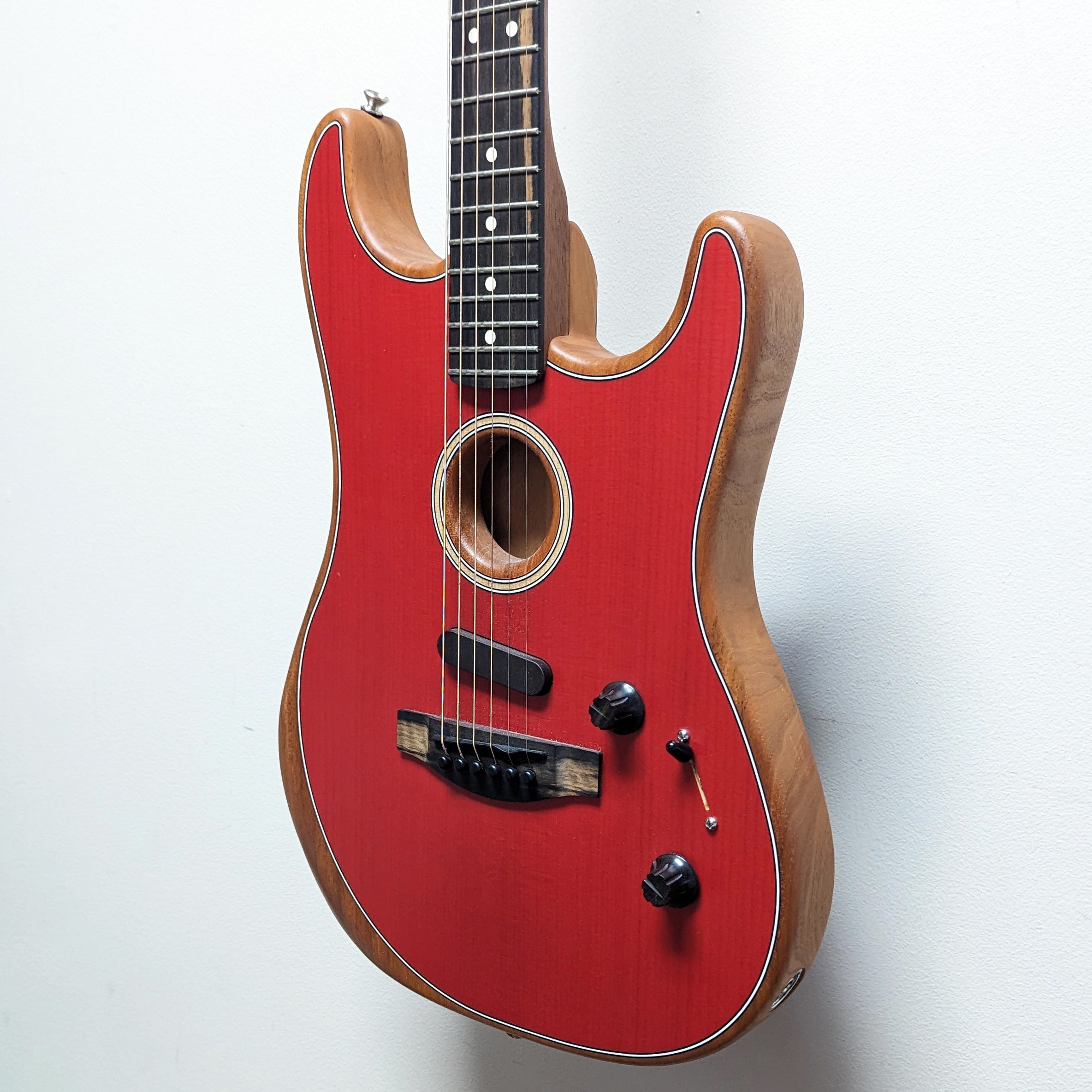 Fender American Acoustasonic Stratocaster Dakota Red Acoustic/Electric Guitar