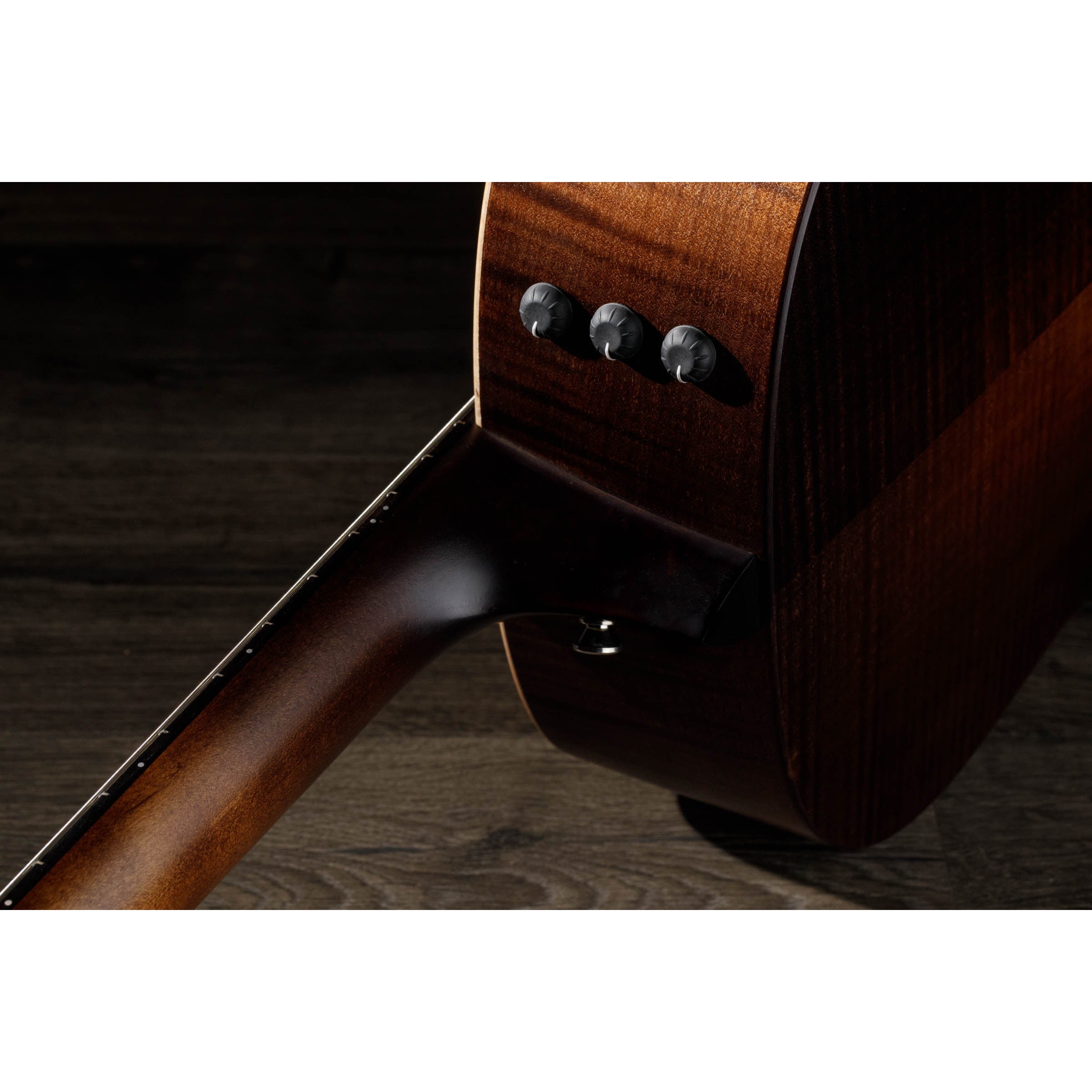 Taylor AD27e Flametop Acoustic-Electric Guitar w/AeroCase