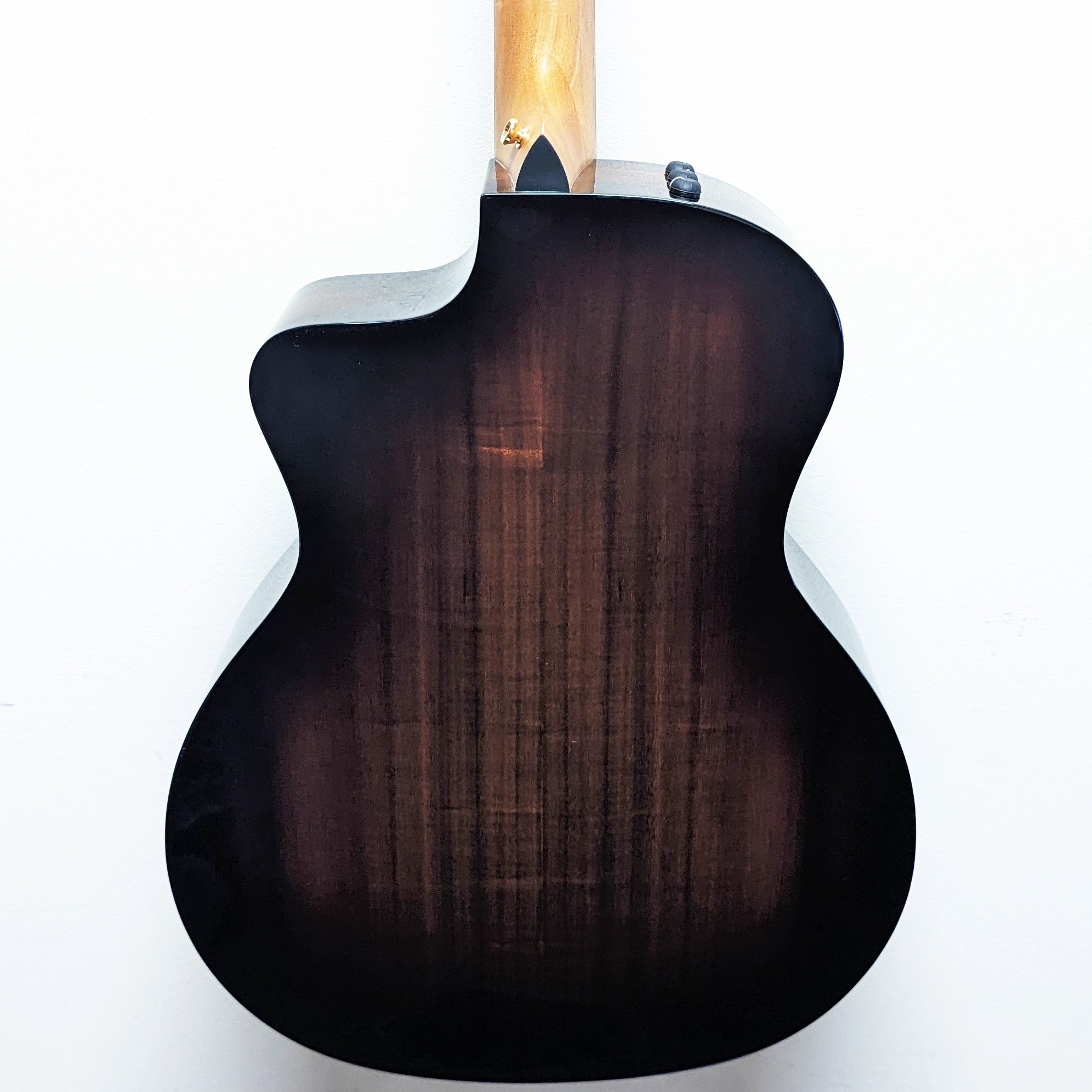 Taylor 224ce Koa Deluxe Acoustic-Electric Guitar w/OHSC *B-stock*