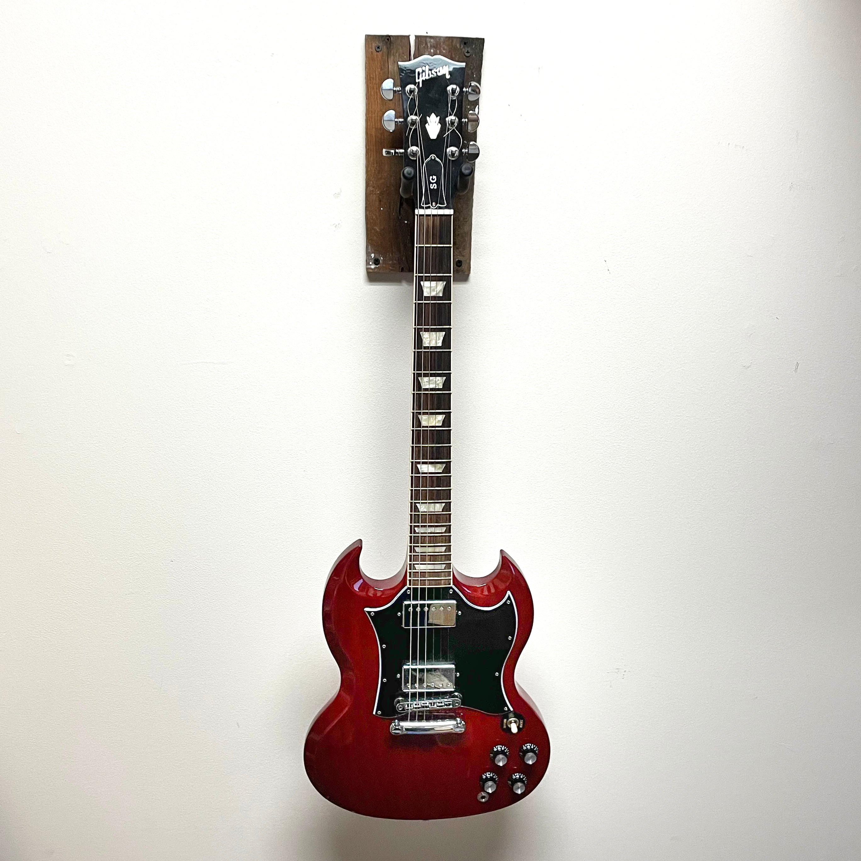 Gibson SG Heritage Cherry 2019 w/ leather gig bag