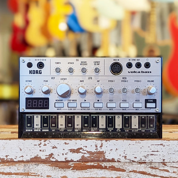 Korg Volca Bass Analogue Bass Machine – Spicer's Music