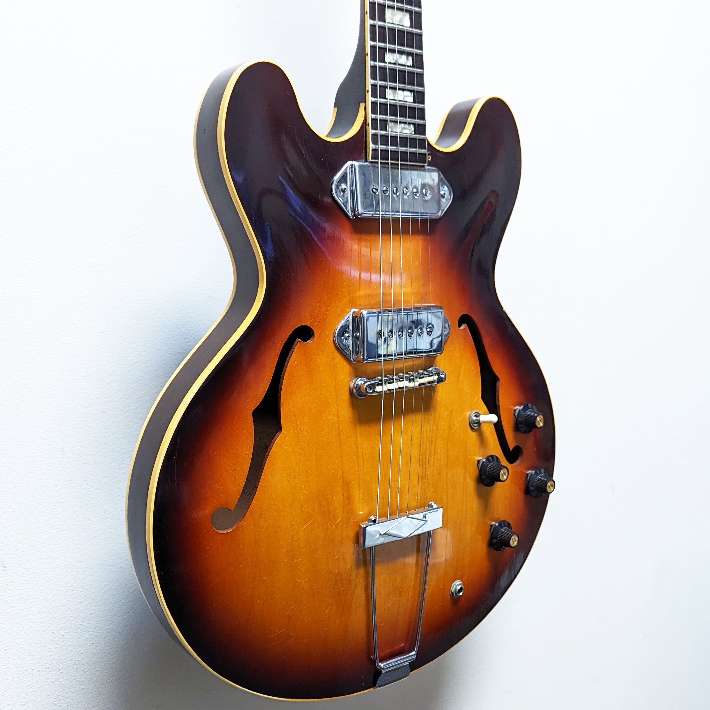 Gibson ES-330TD Sunburst Electric Guitar 1968 w/OHSC