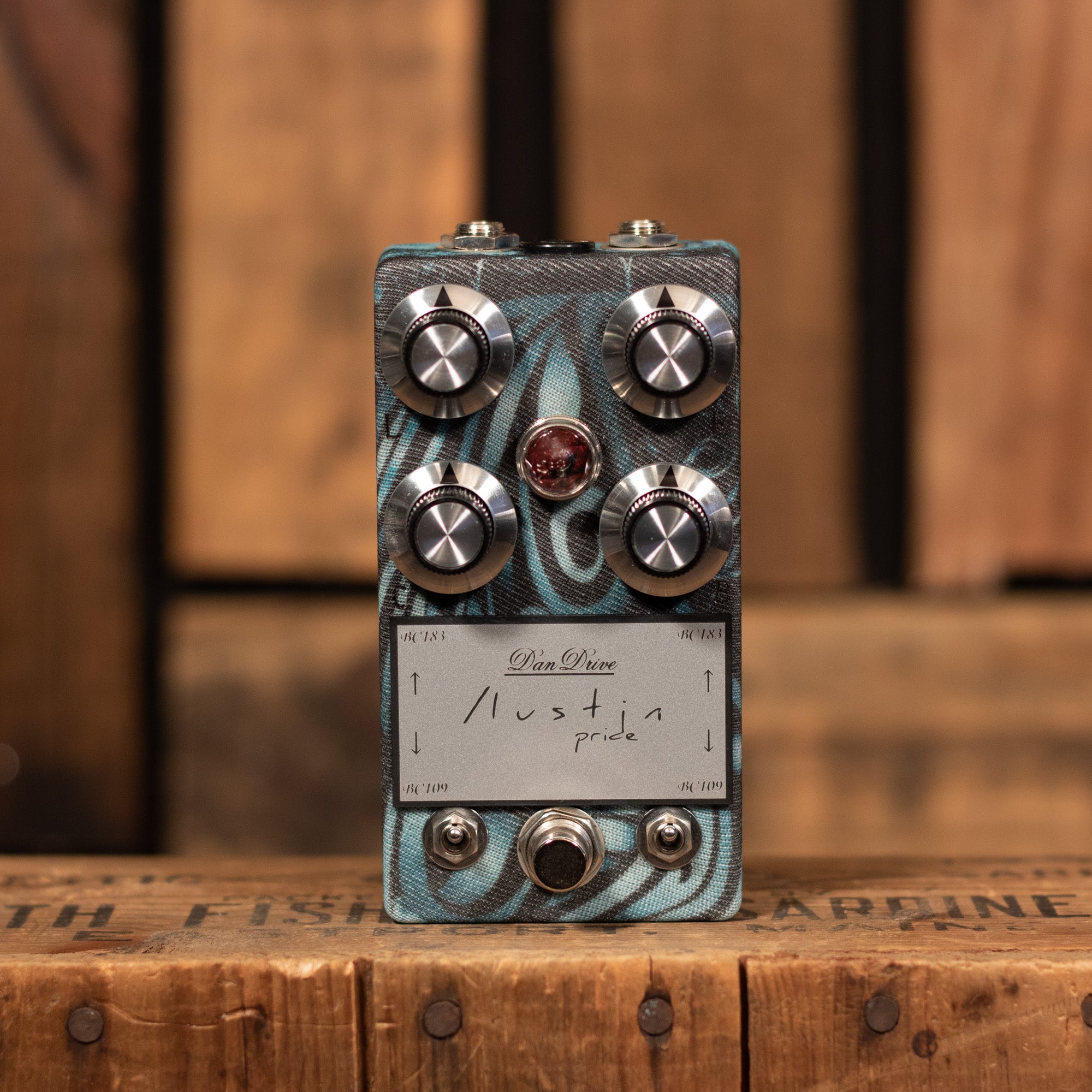 Dandrive Austin Pride Fuzz Pedal