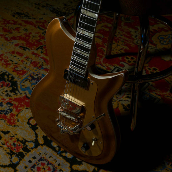 Rivolta Guitars Combinata XVII Electric Guitar Gold Top