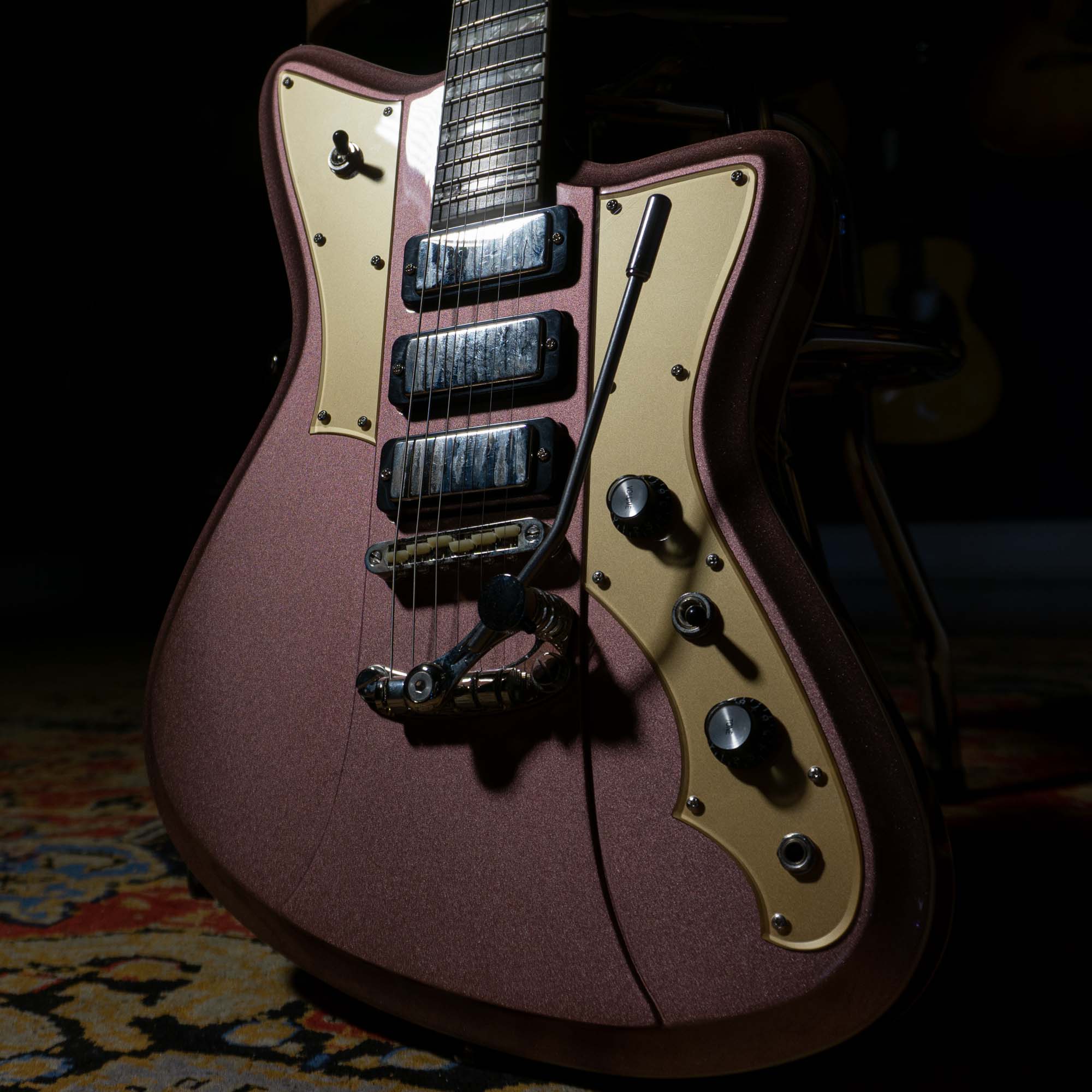 Rivolta Guitars Mondata XVIII Electric Guitar Burgundy Mist Metallic