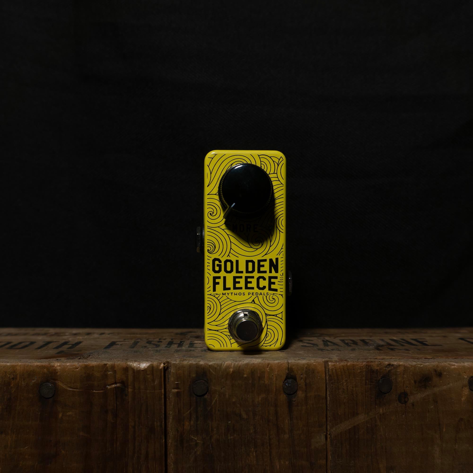 Mythos Pedals Golden Fleece Fuzz