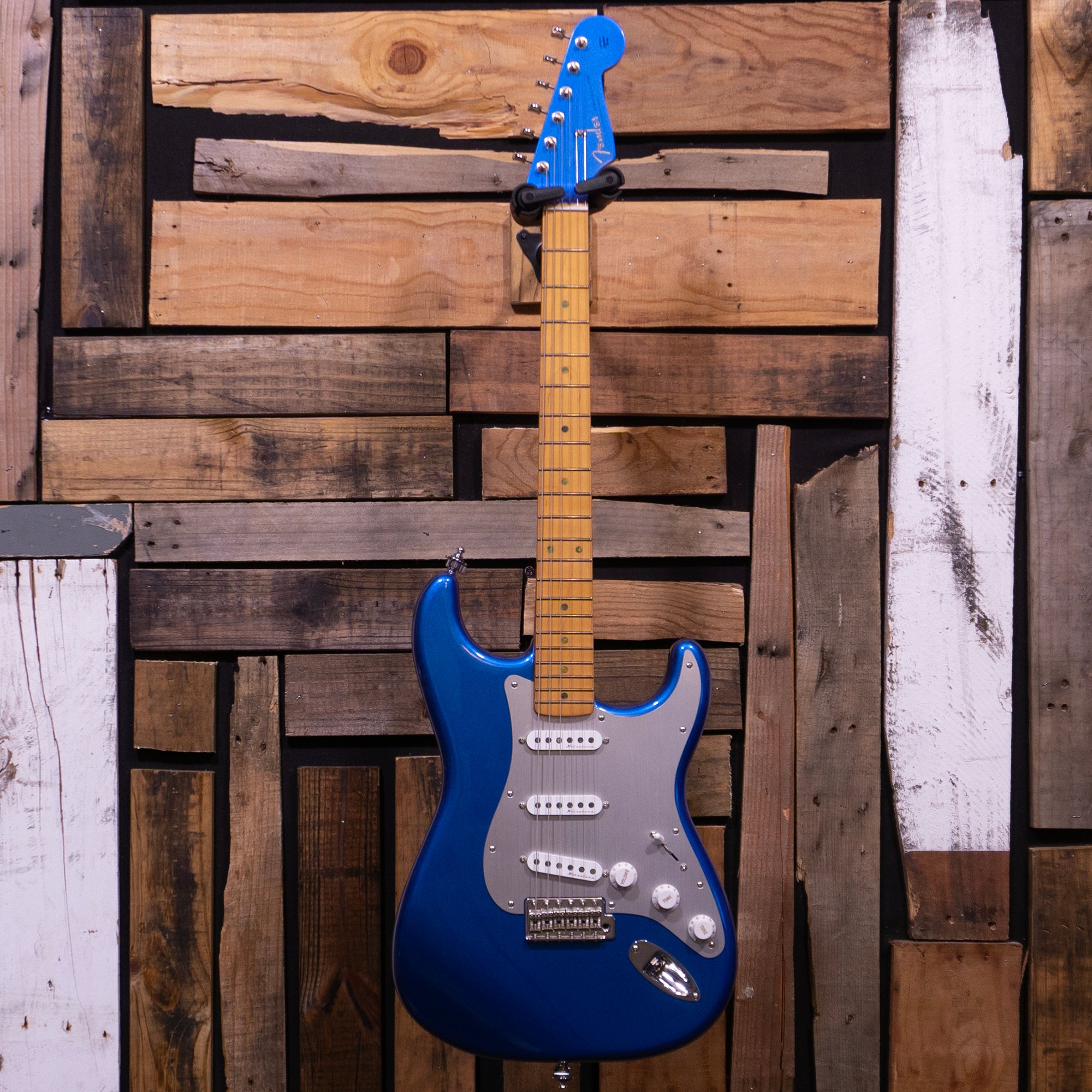 Fender Limited Edition H.E.R Stratocaster