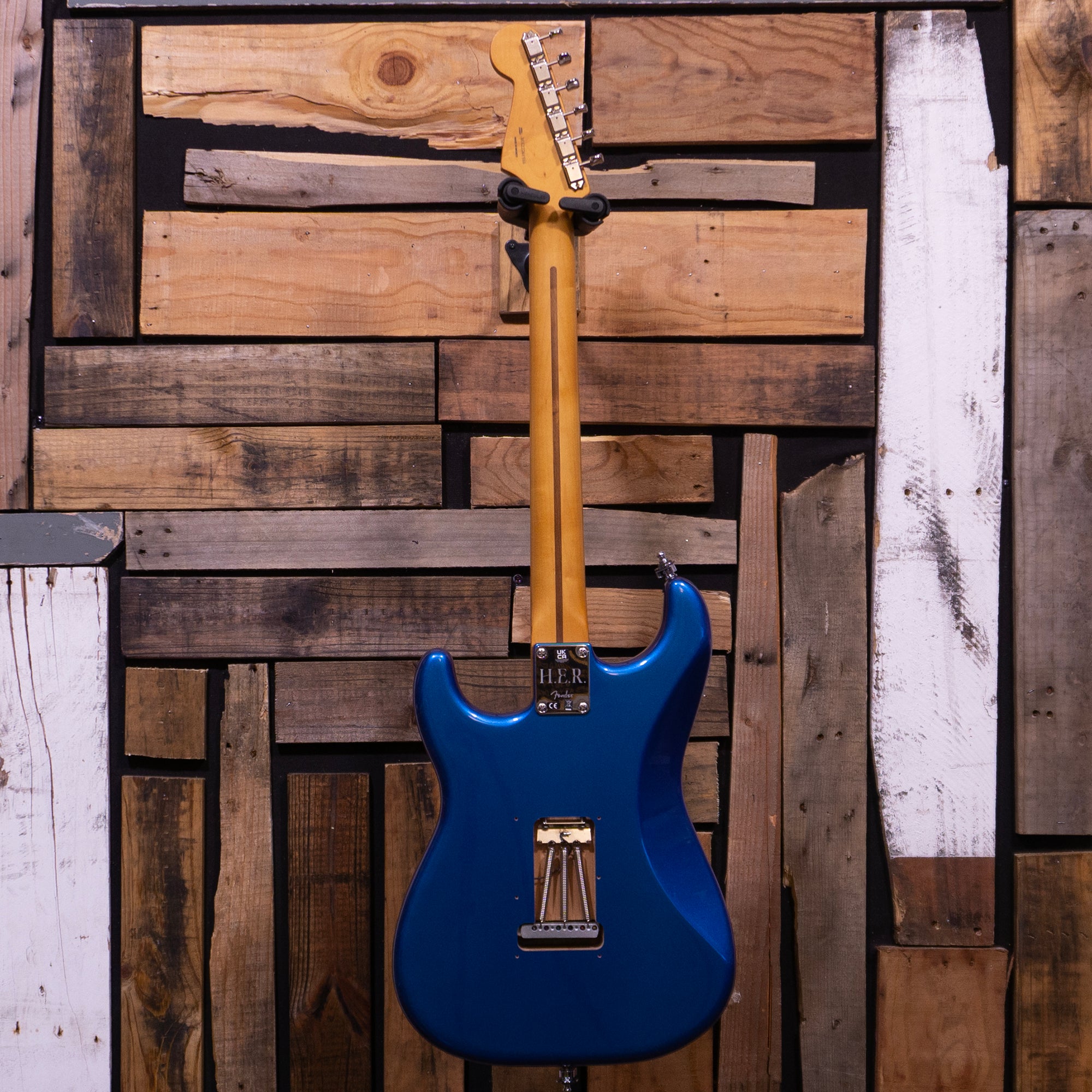 Fender Limited Edition H.E.R Stratocaster