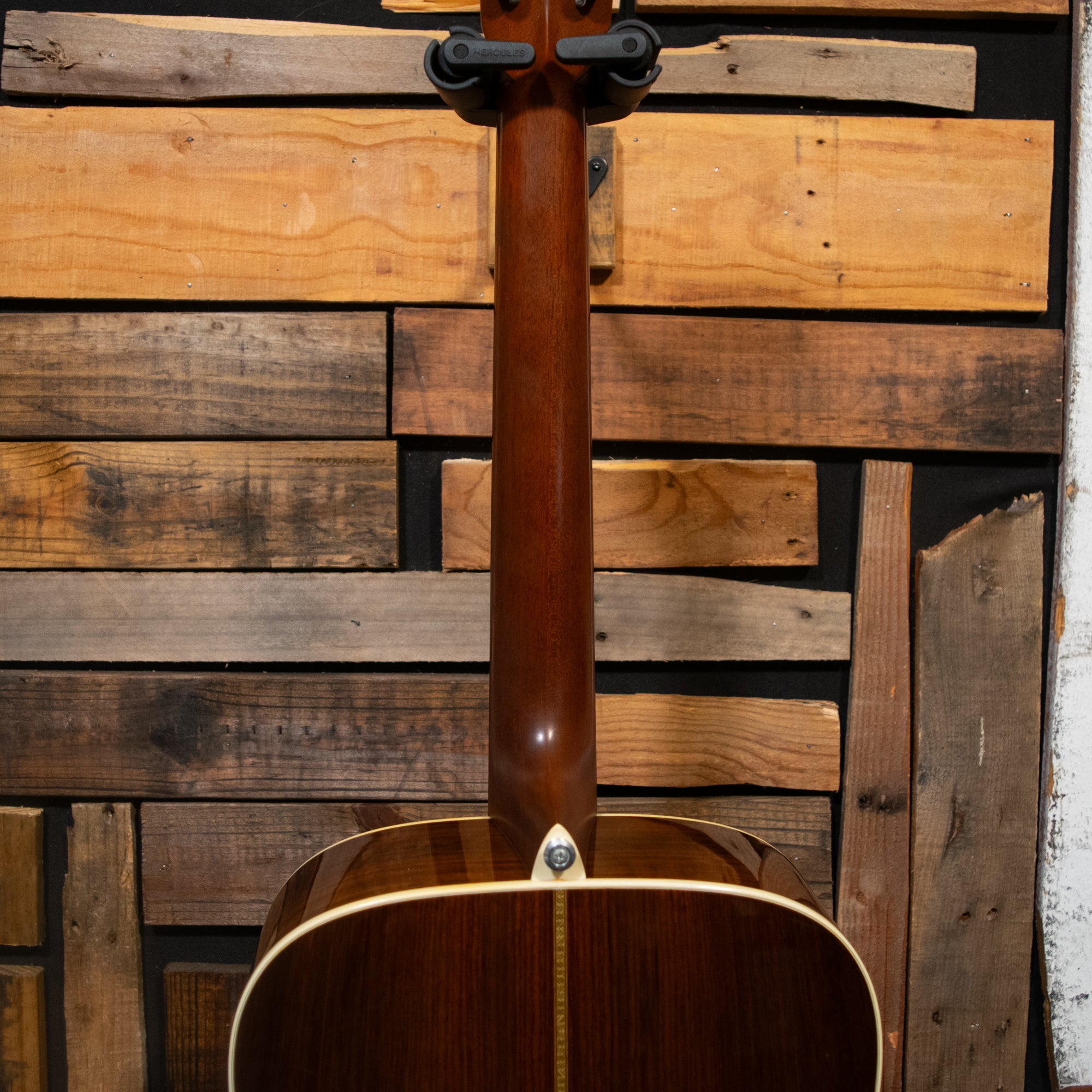 Martin HD-28, 2002