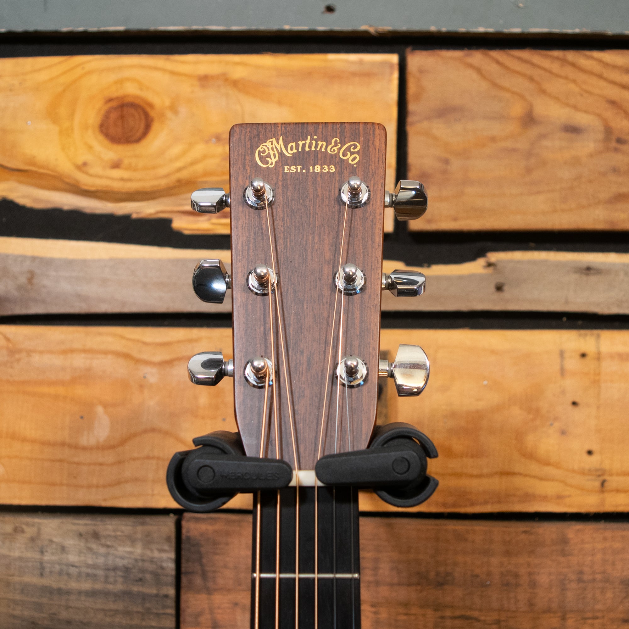 Martin HD-28, 2002