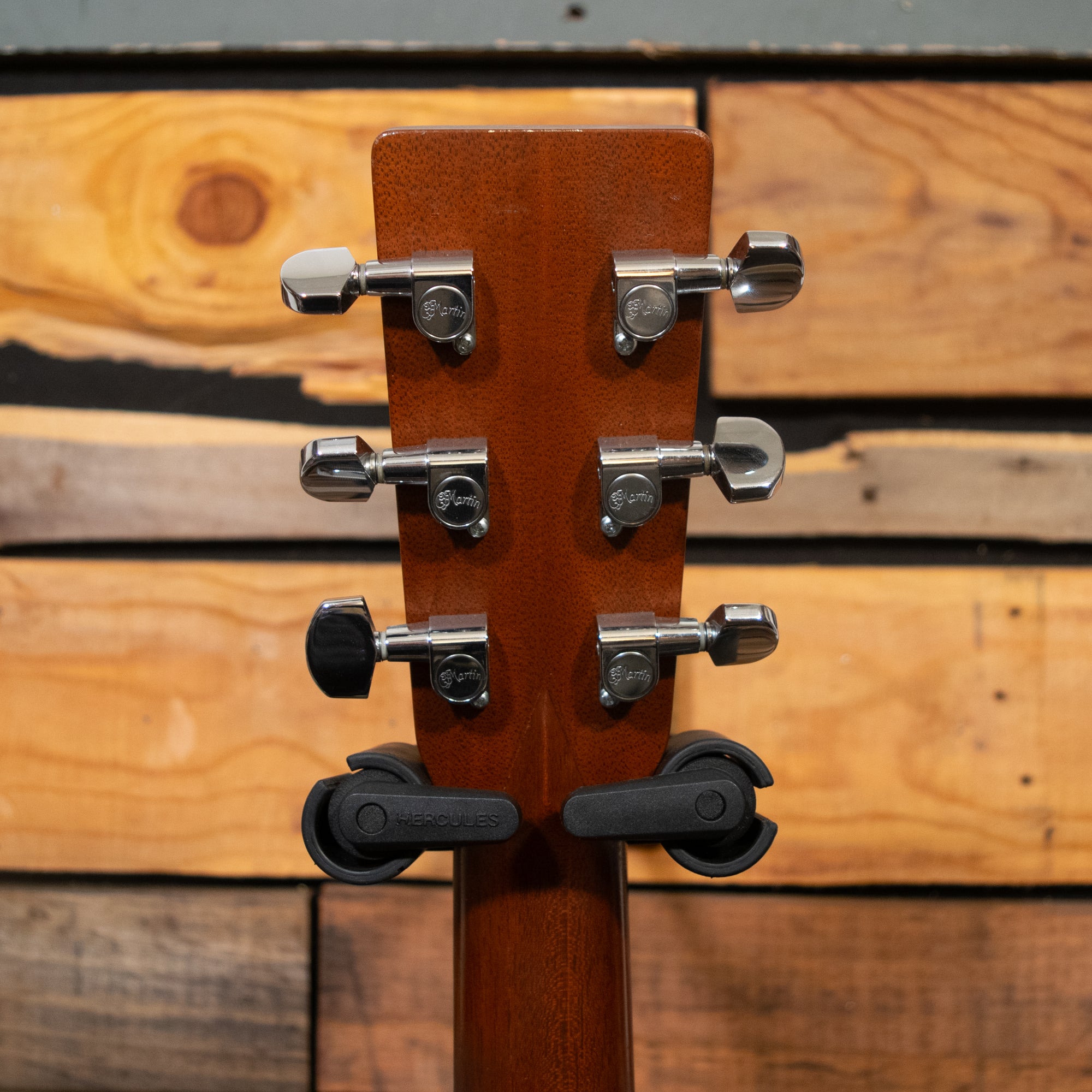 Martin HD-28, 2002