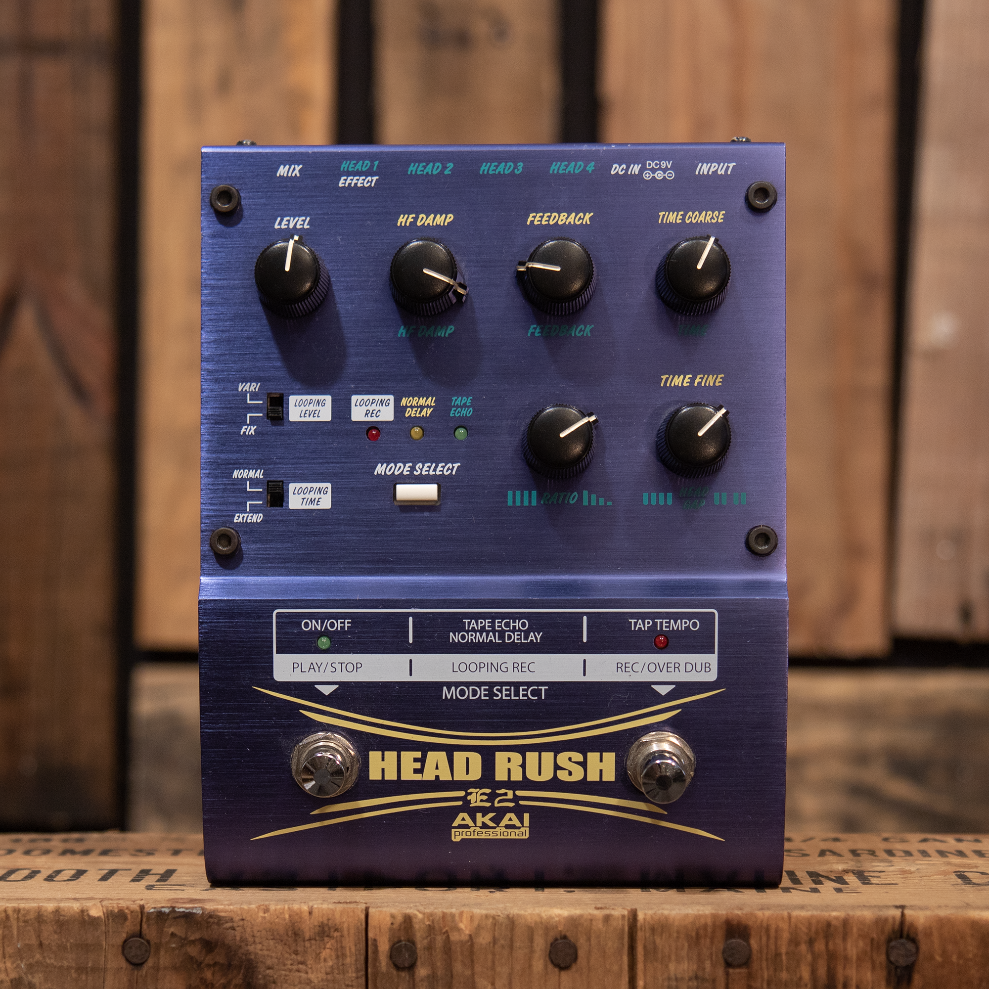 Akai E2 Head Rush Delay/Looper