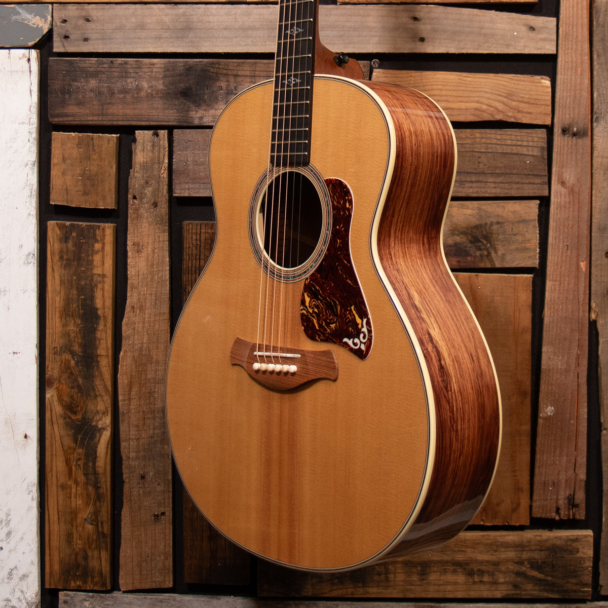 Taylor Gold Label 814e