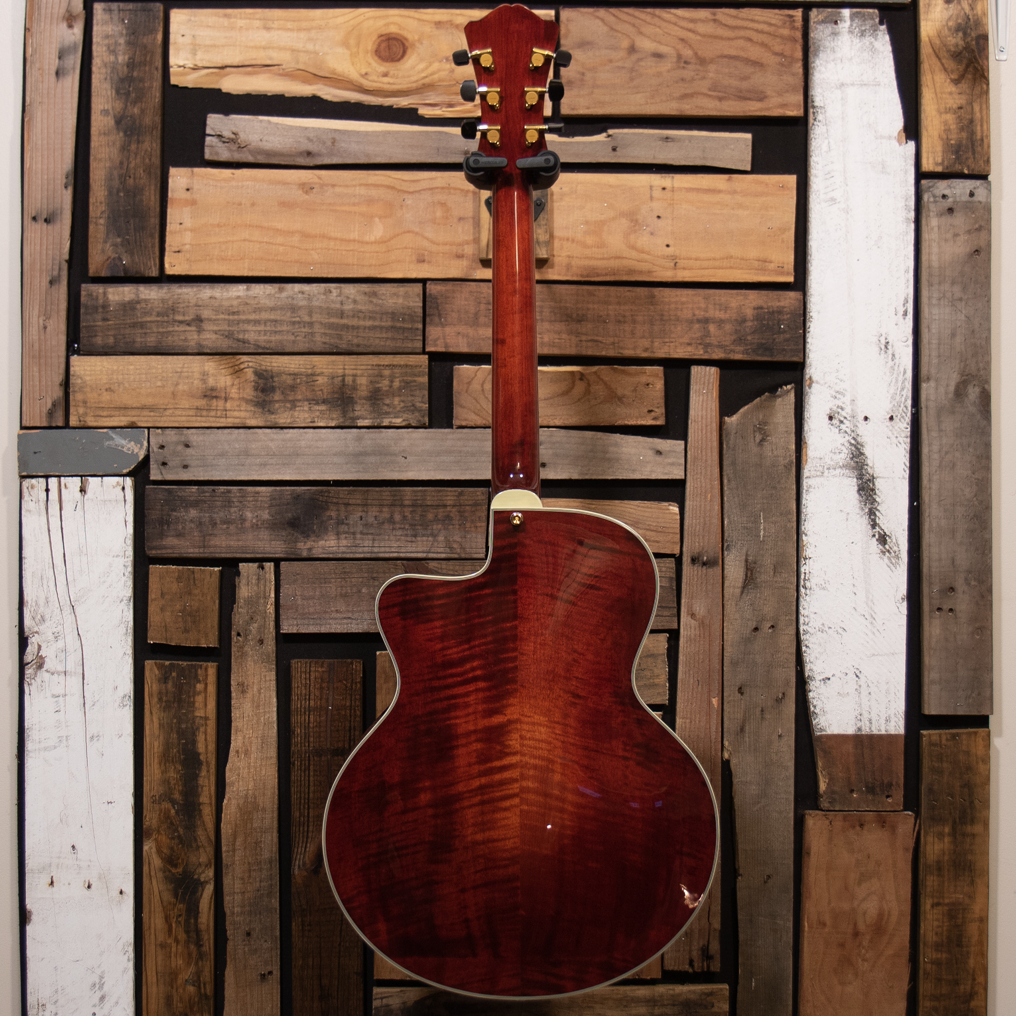 Eastman AR805CE Archtop - Classic