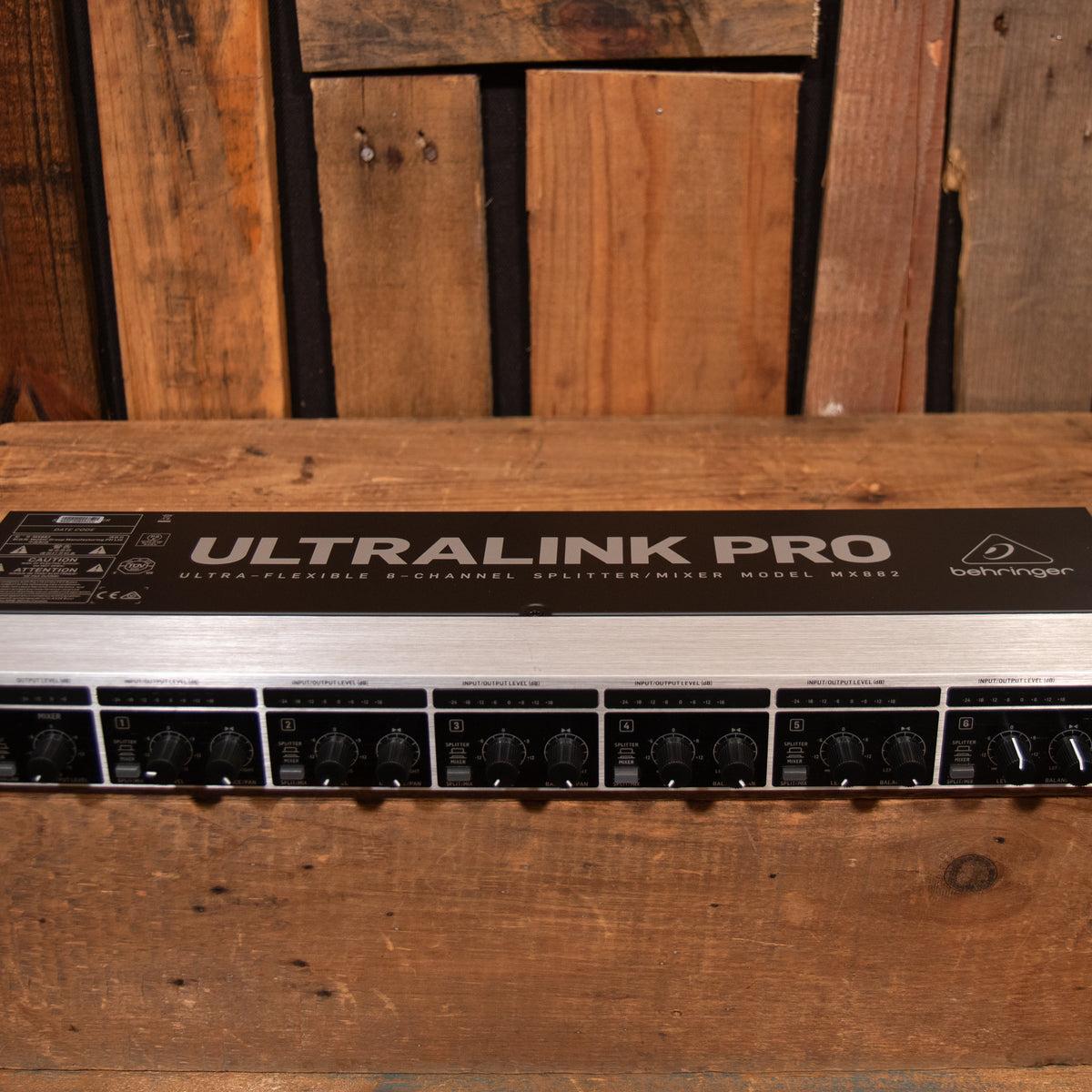 Behringer Ultralink Pro MX882 8-Channel Splitter/Mixer