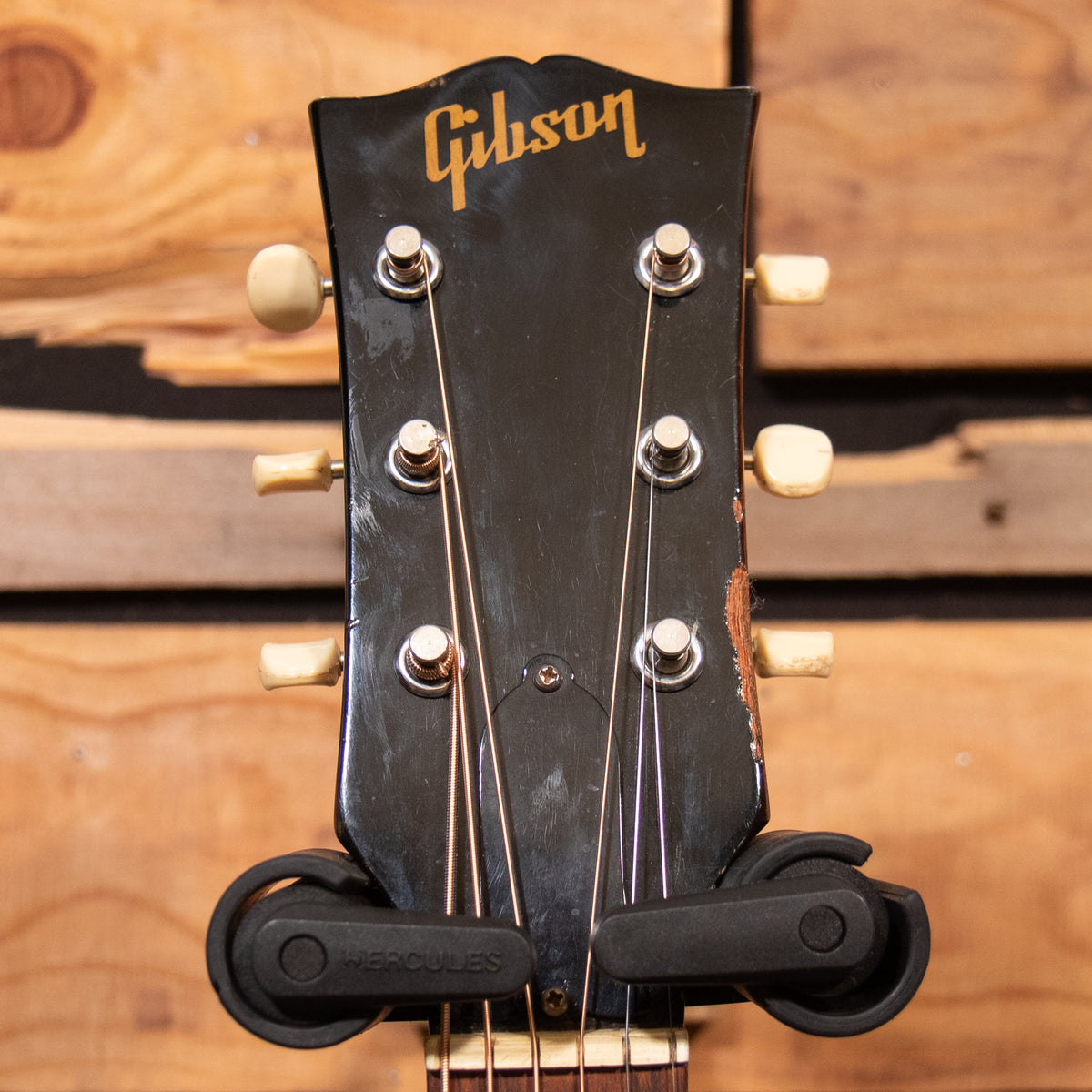 Gibson J50 - Natural, 1968