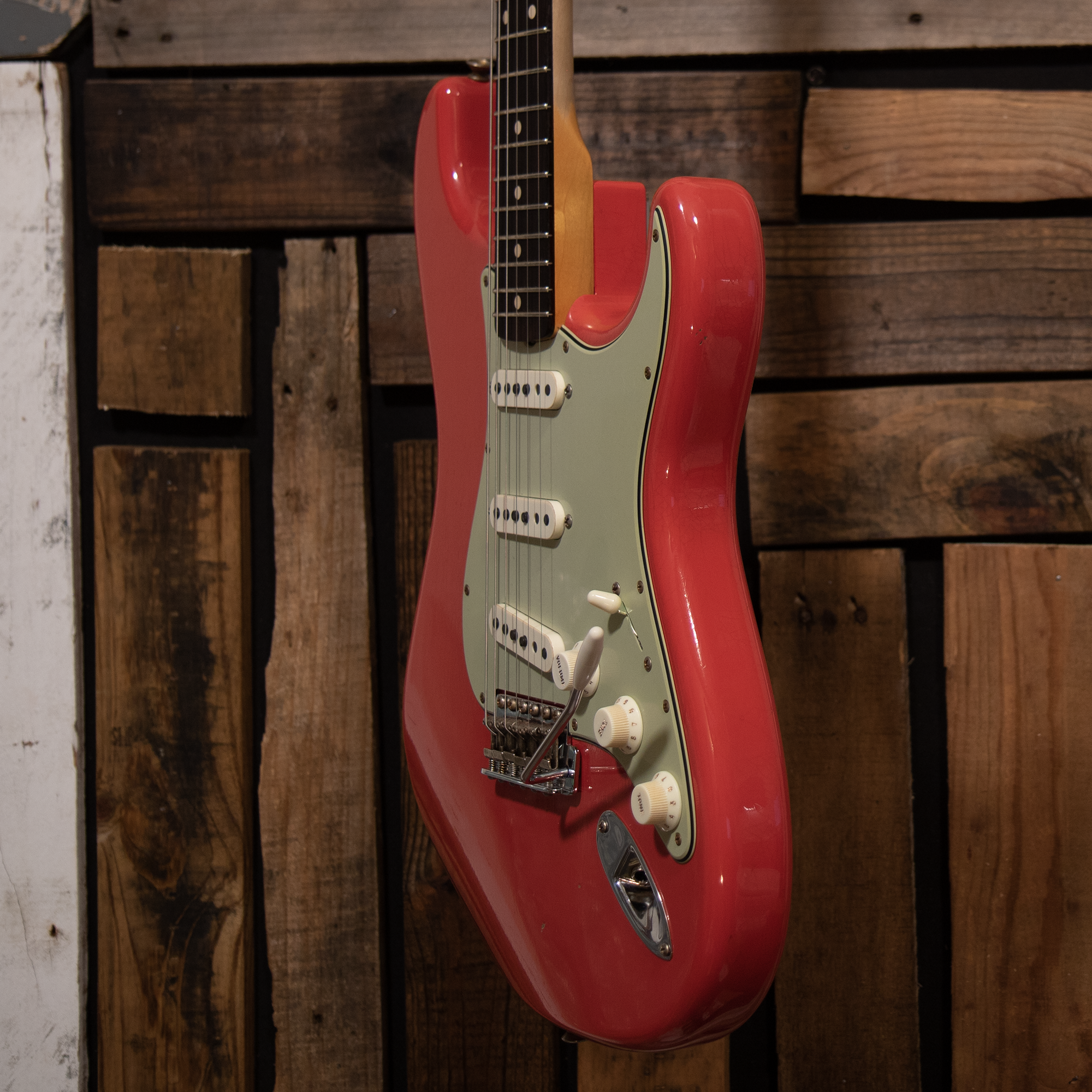 Fender Custom Shop '62/'63 Journeyman Stratocaster - Aged Fiesta Red