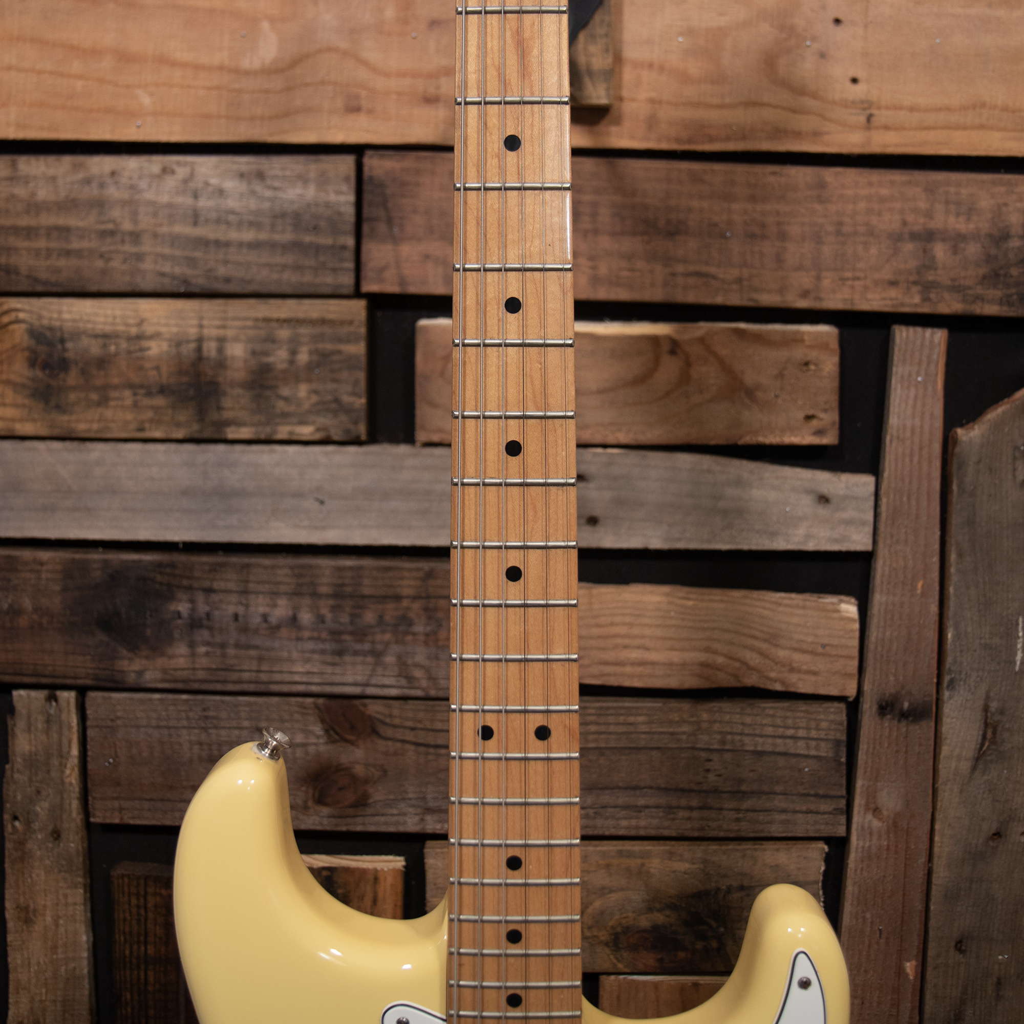 2020 Fender Player Stratocaster - Buttercream