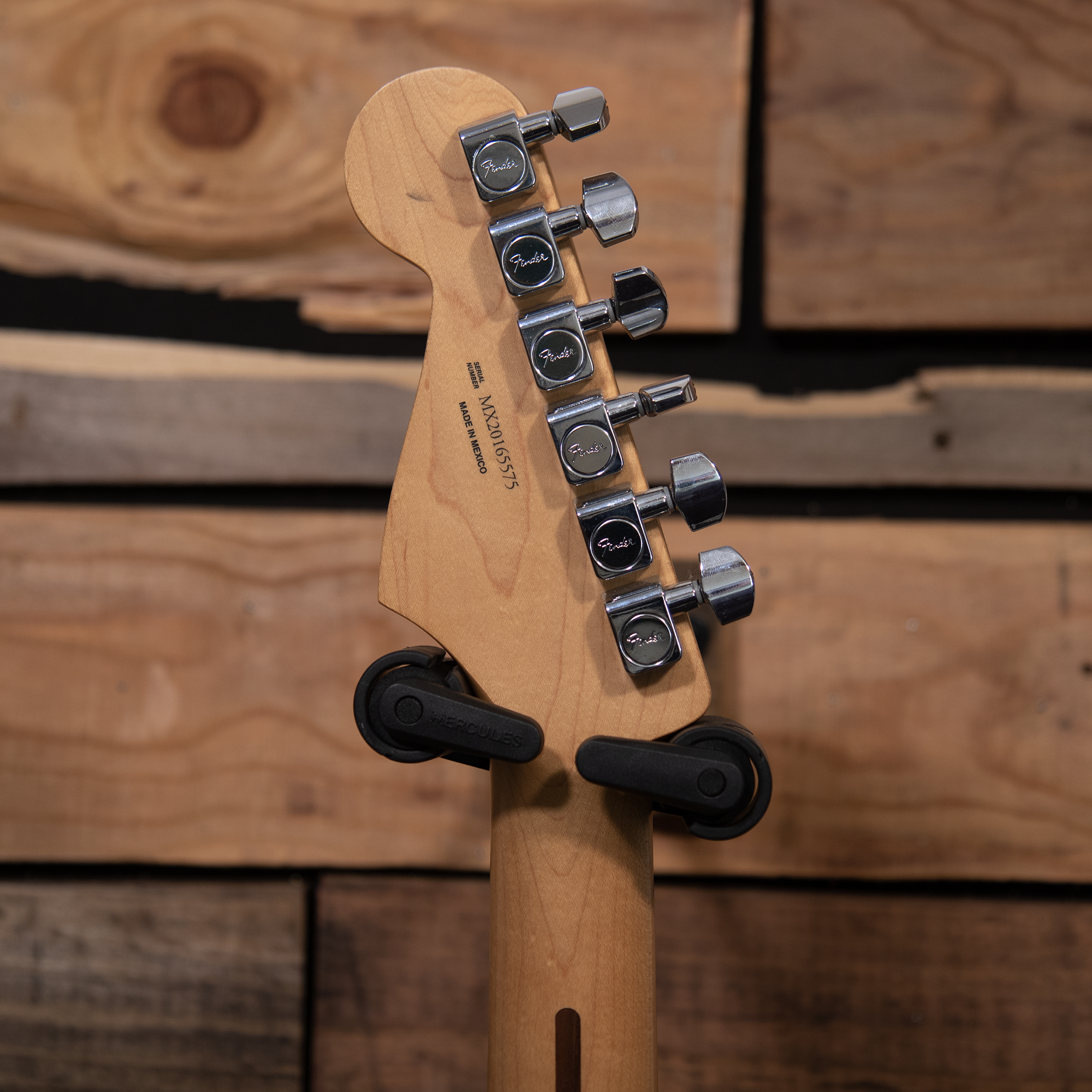 2020 Fender Player Stratocaster - Buttercream