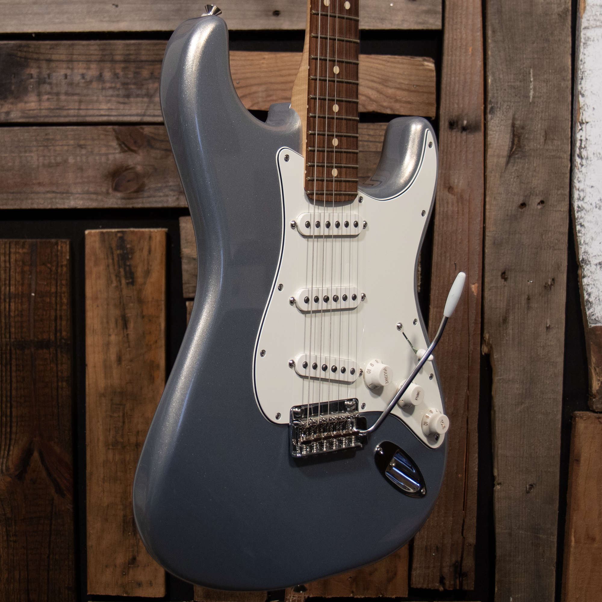 2022 Fender Player Stratocaster - Inca Silver