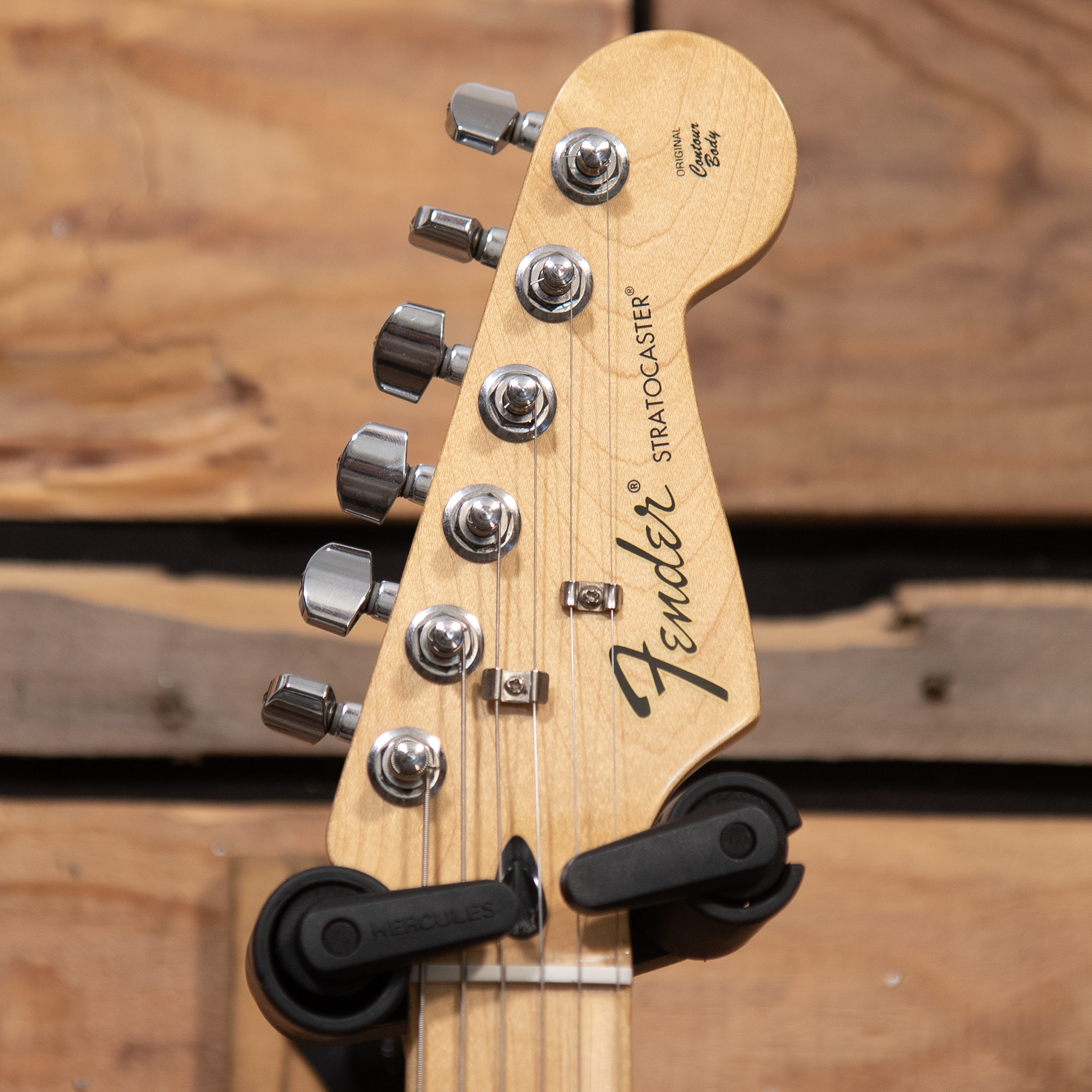 2012 Fender Mexican Standard Stratocaster - Arctic White