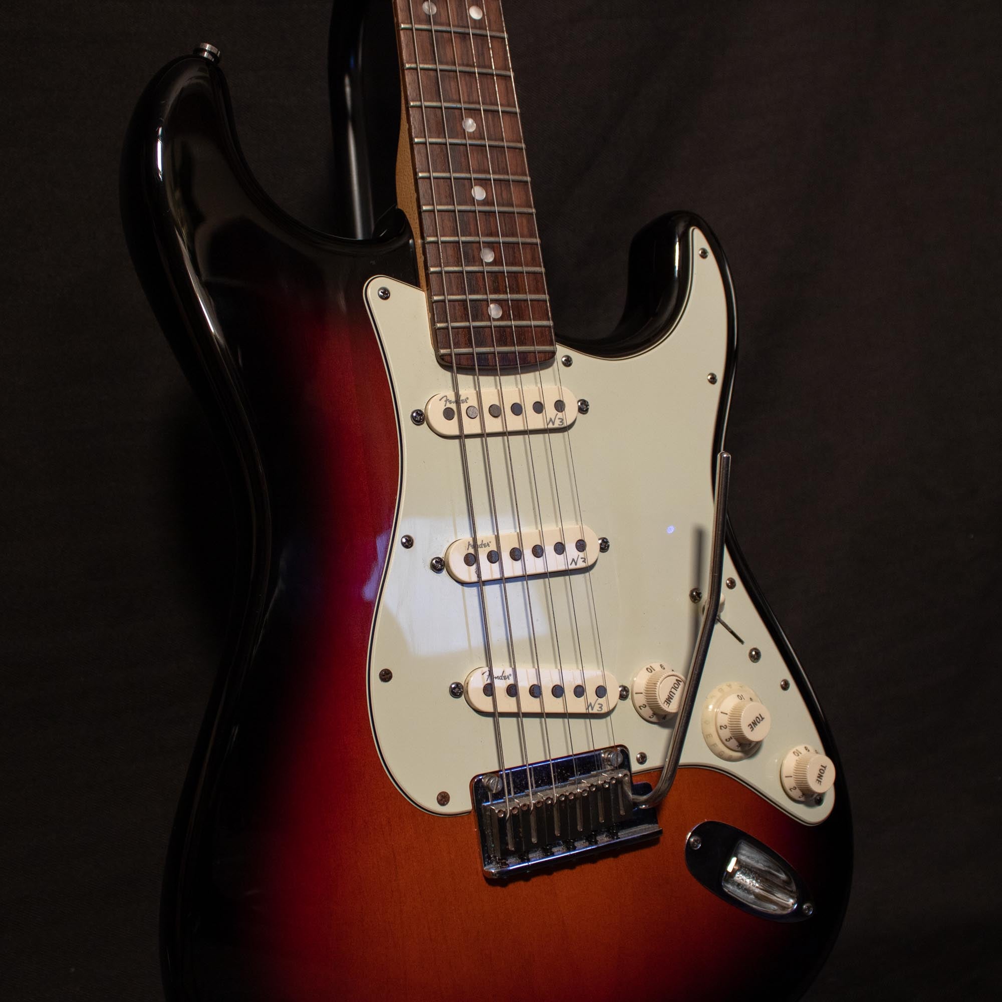 Fender American Deluxe Stratocaster 2011