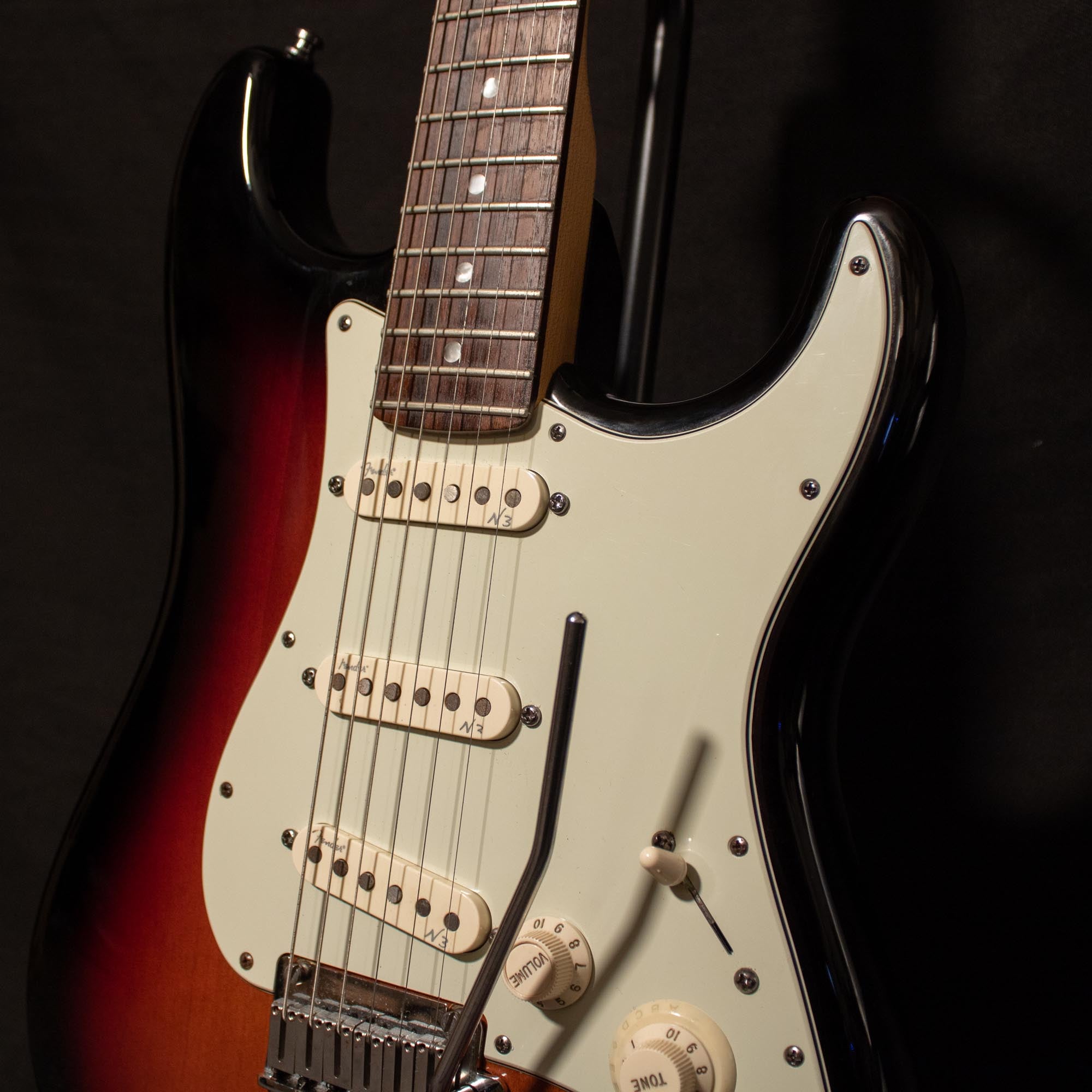 Fender American Deluxe Stratocaster 2011