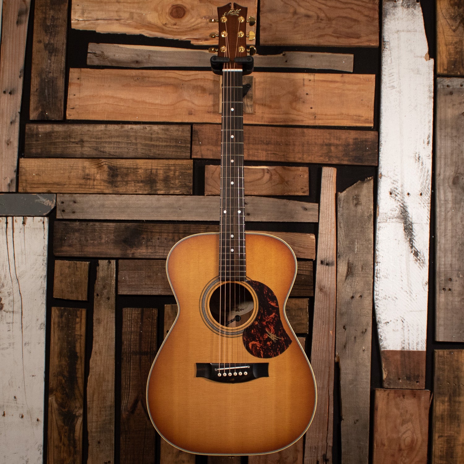 Maton EBG808 Nashville