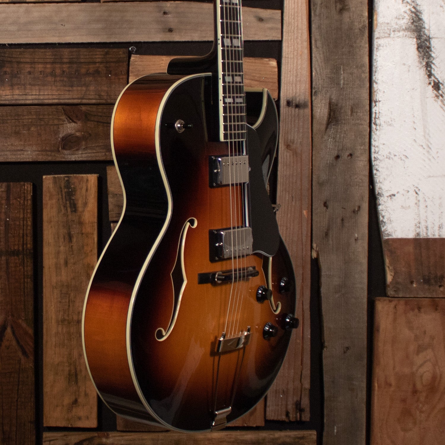 Eastman AR372CE SB Hollowbody Archtop Guitar