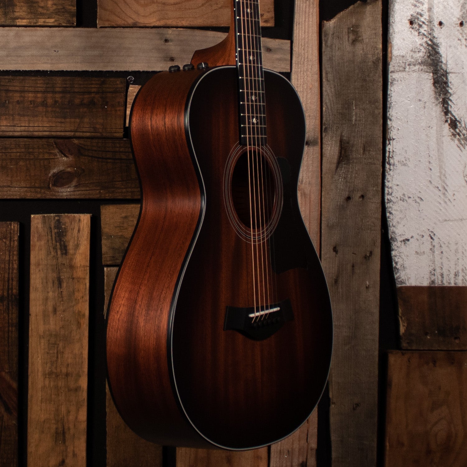 Taylor 322e 12-Fret