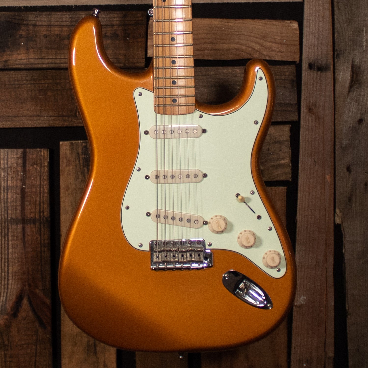 2005 Fender Deluxe Powerhouse Strat - Caramel Metallic