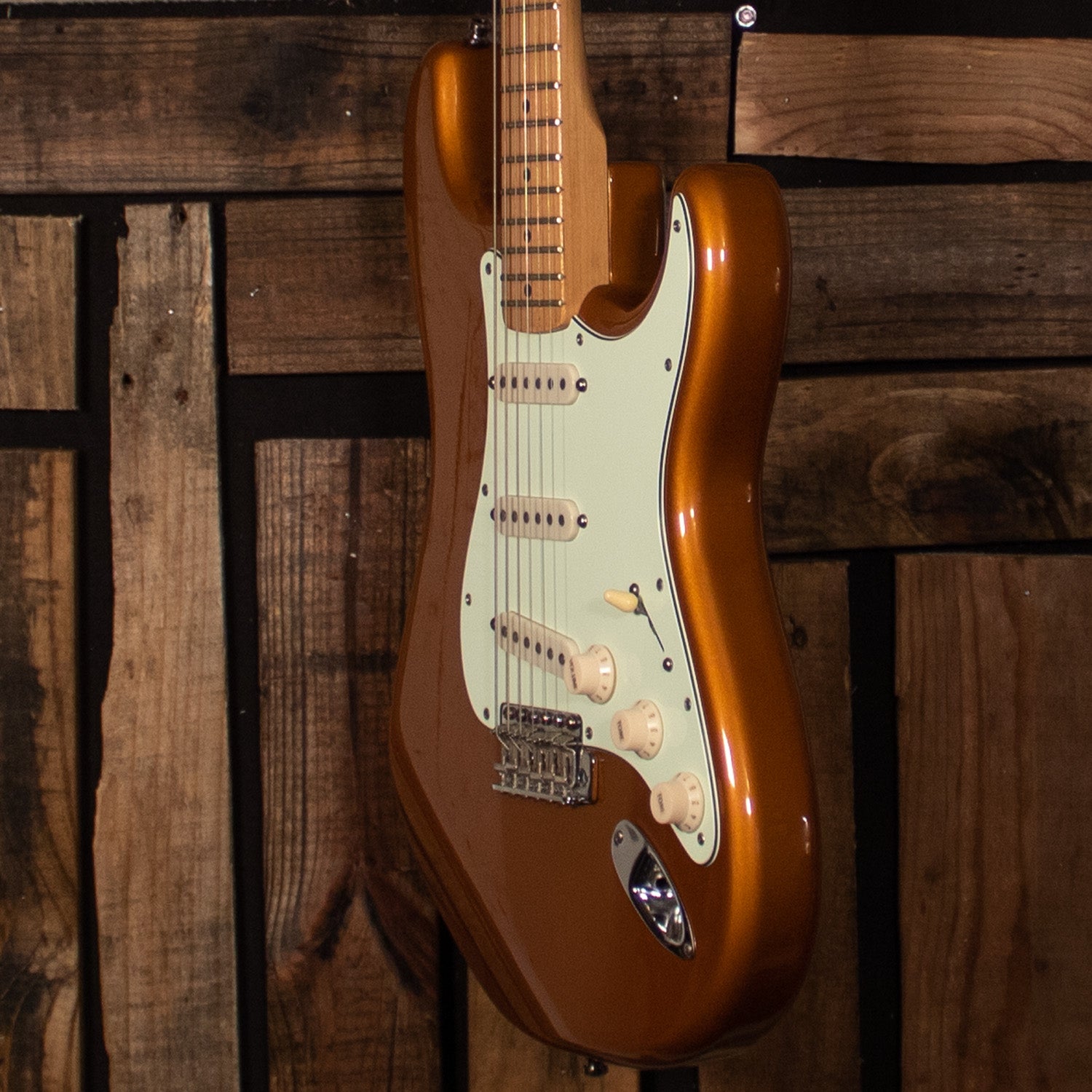 2005 Fender Deluxe Powerhouse Strat - Caramel Metallic