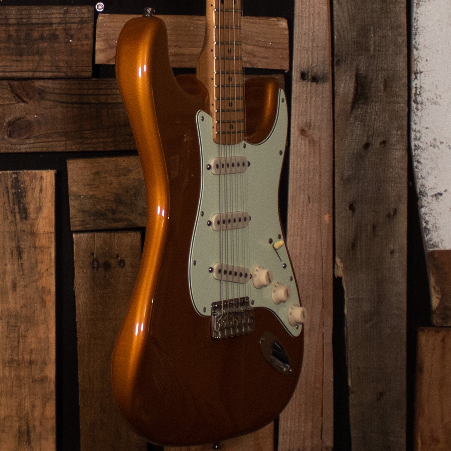 2005 Fender Deluxe Powerhouse Strat - Caramel Metallic