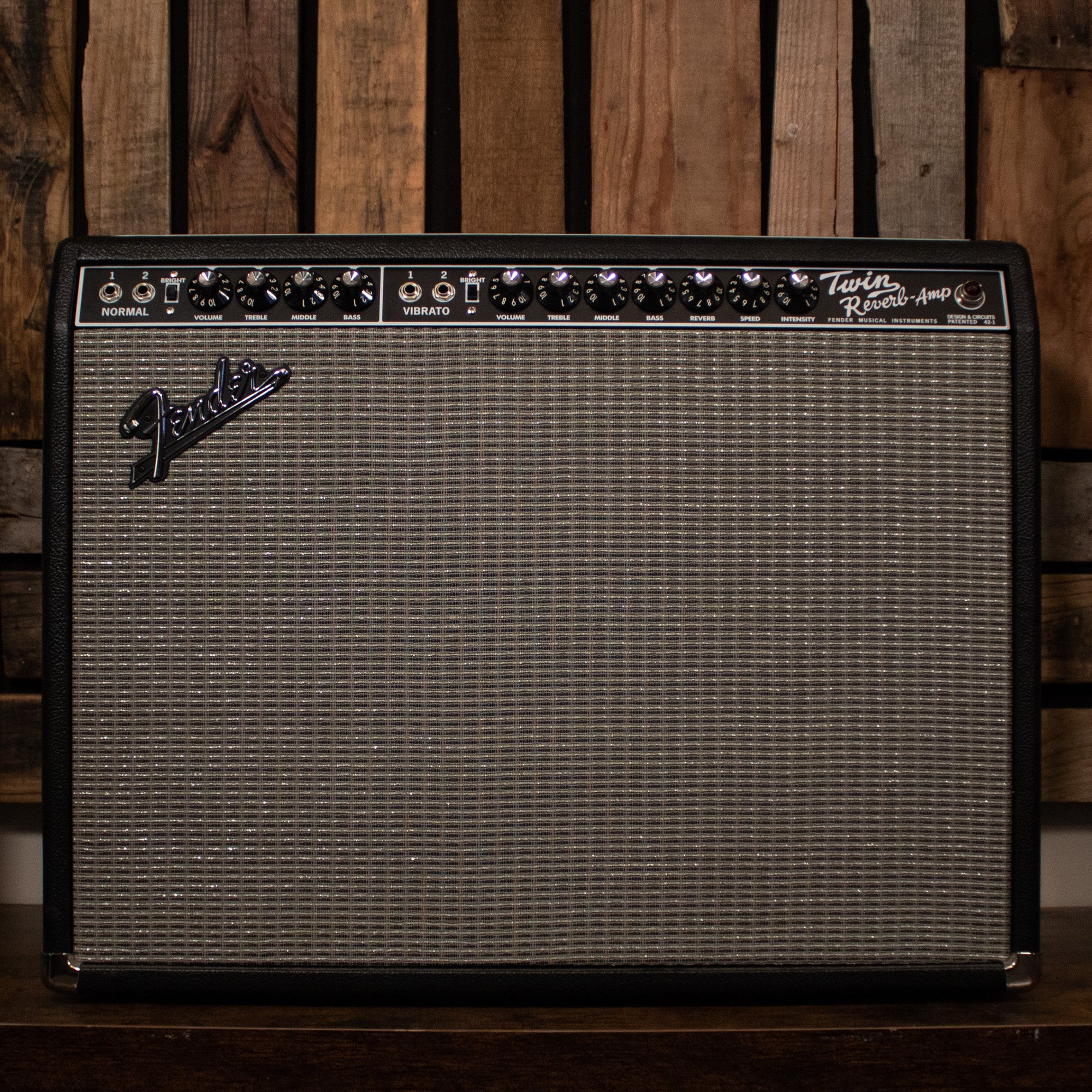 Fender '65 Twin Reverb Guitar Amp - Floor Demo