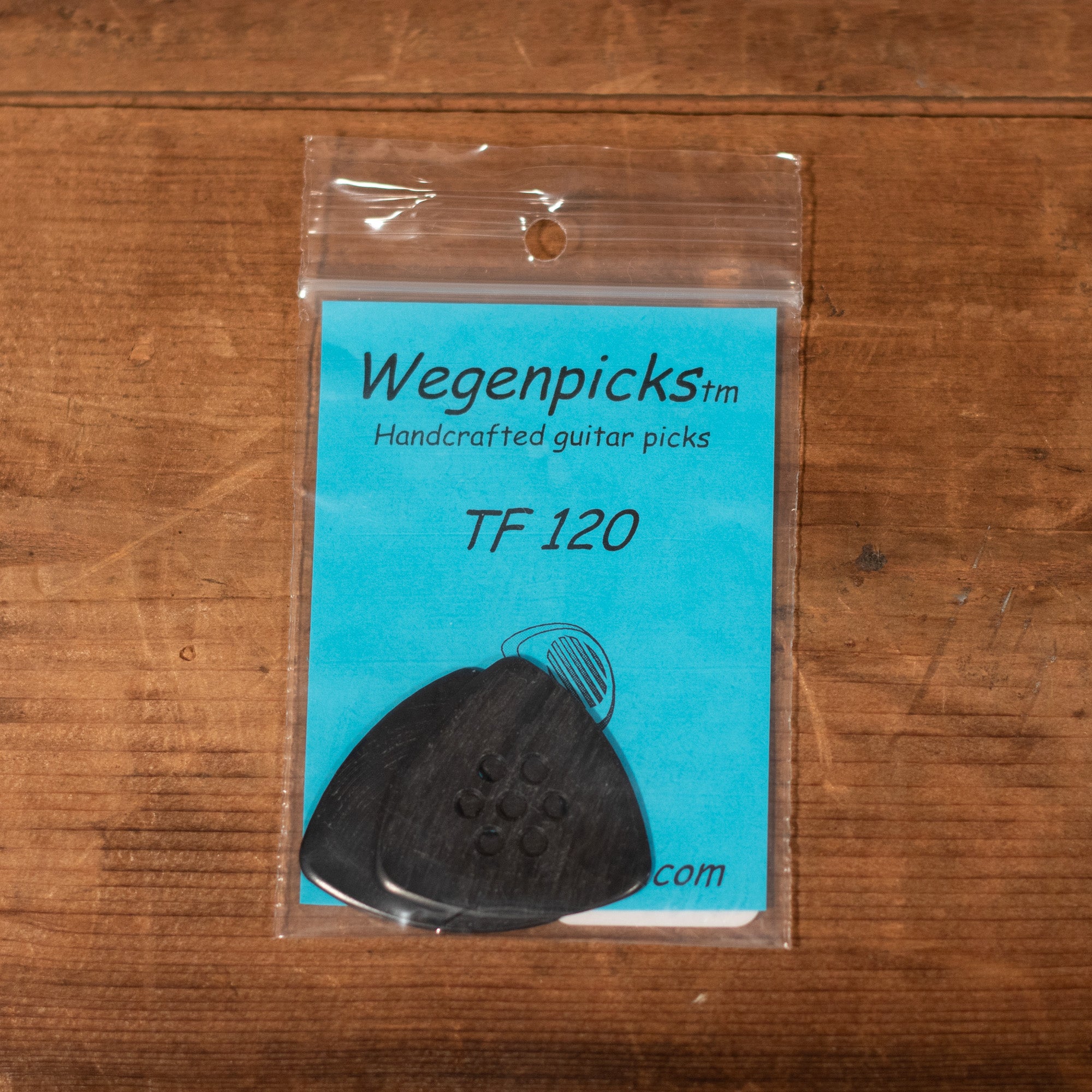 Wegen Triangular Picks (Pack of 2)