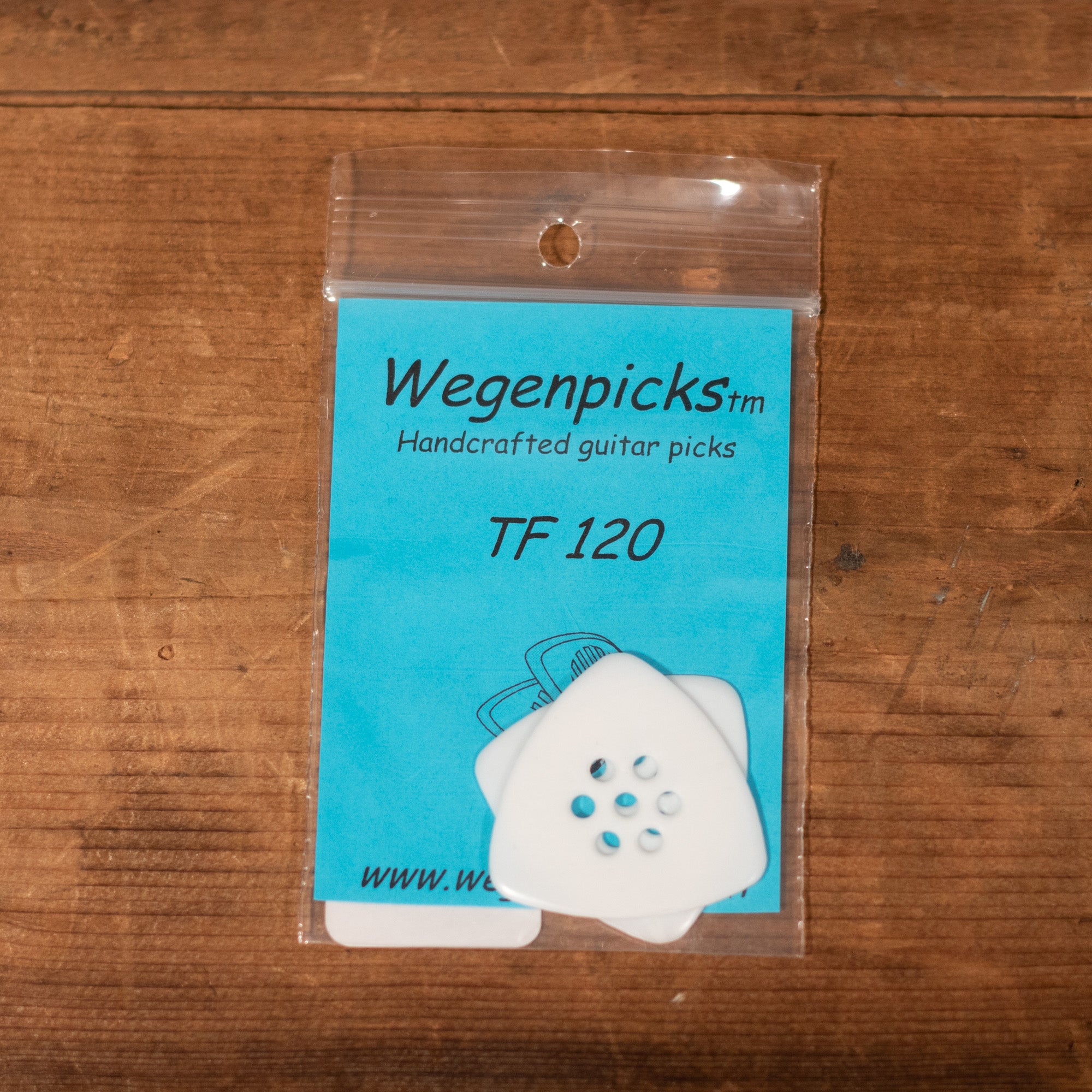 Wegen Triangular Picks (Pack of 2)