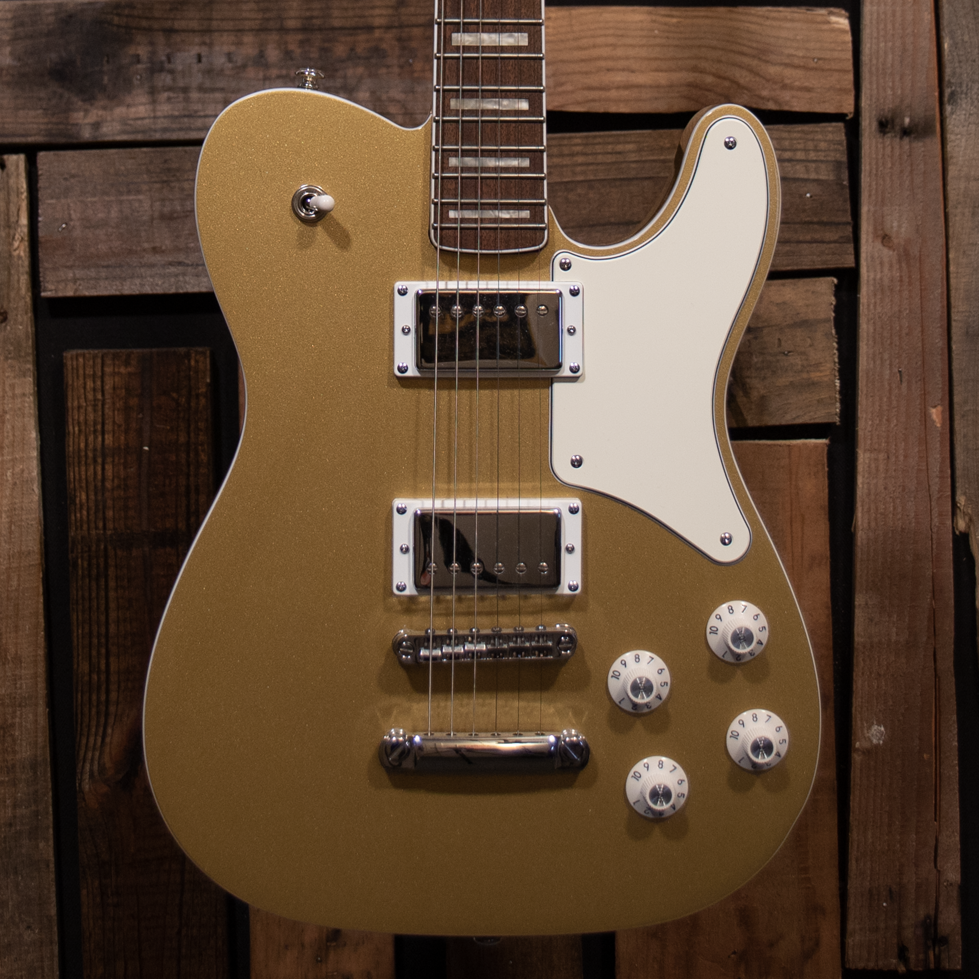 Squier Limited Edition Paranormal Troublemaker Telecaster Deluxe - Aztec Gold