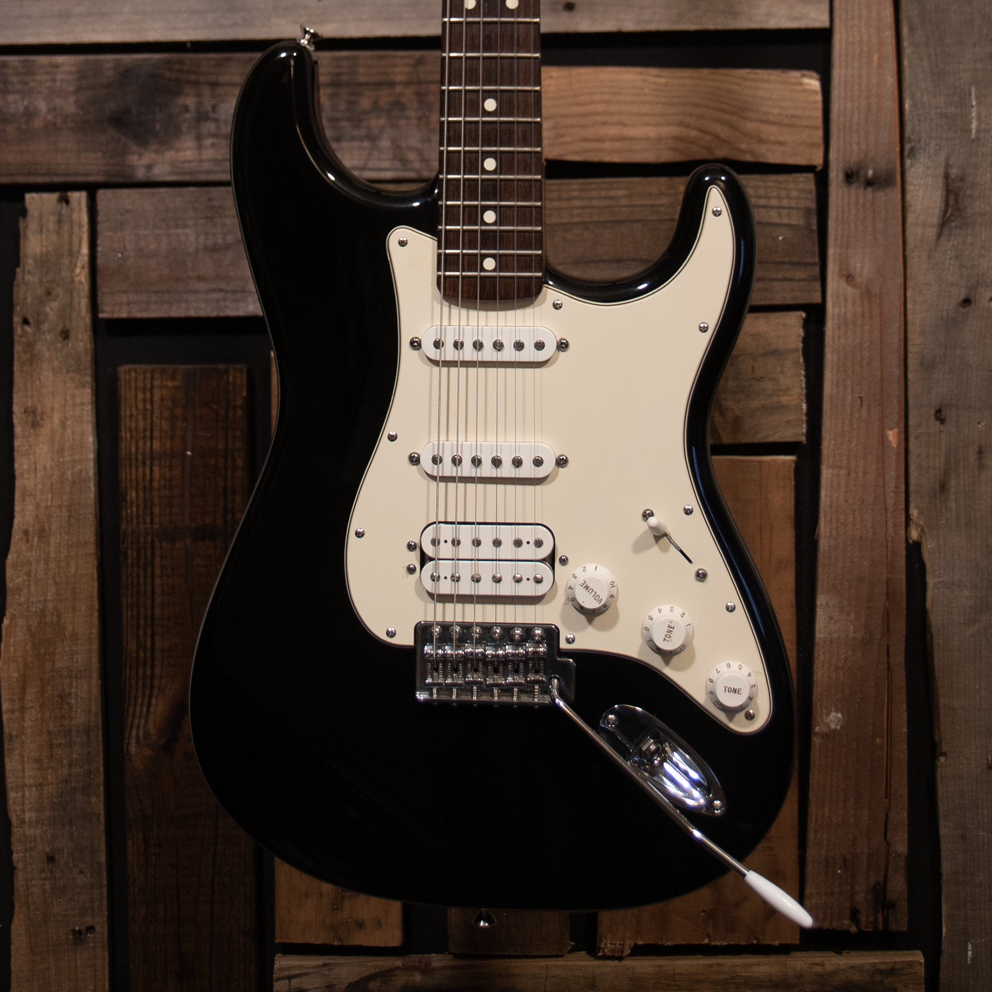 Fender Mexican Standard Stratocaster HSS - Black