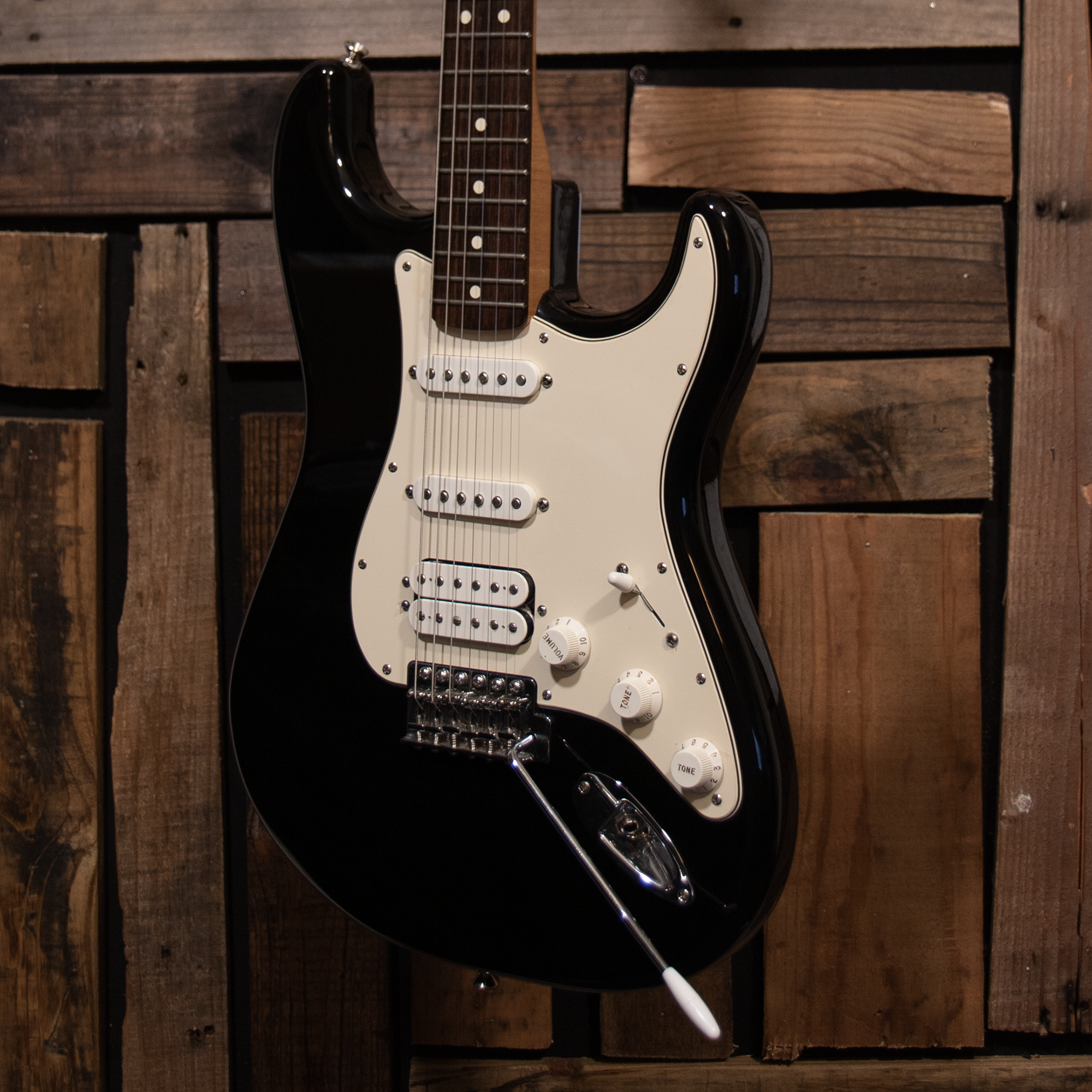 Fender Mexican Standard Stratocaster HSS - Black